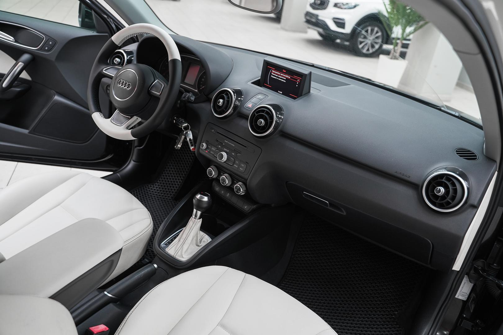 Audi A1 2012, черный, ДЦ Орехово