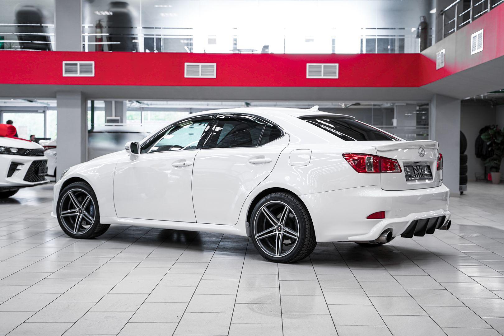 Lexus IS 2011, белый, ДЦ Орехово