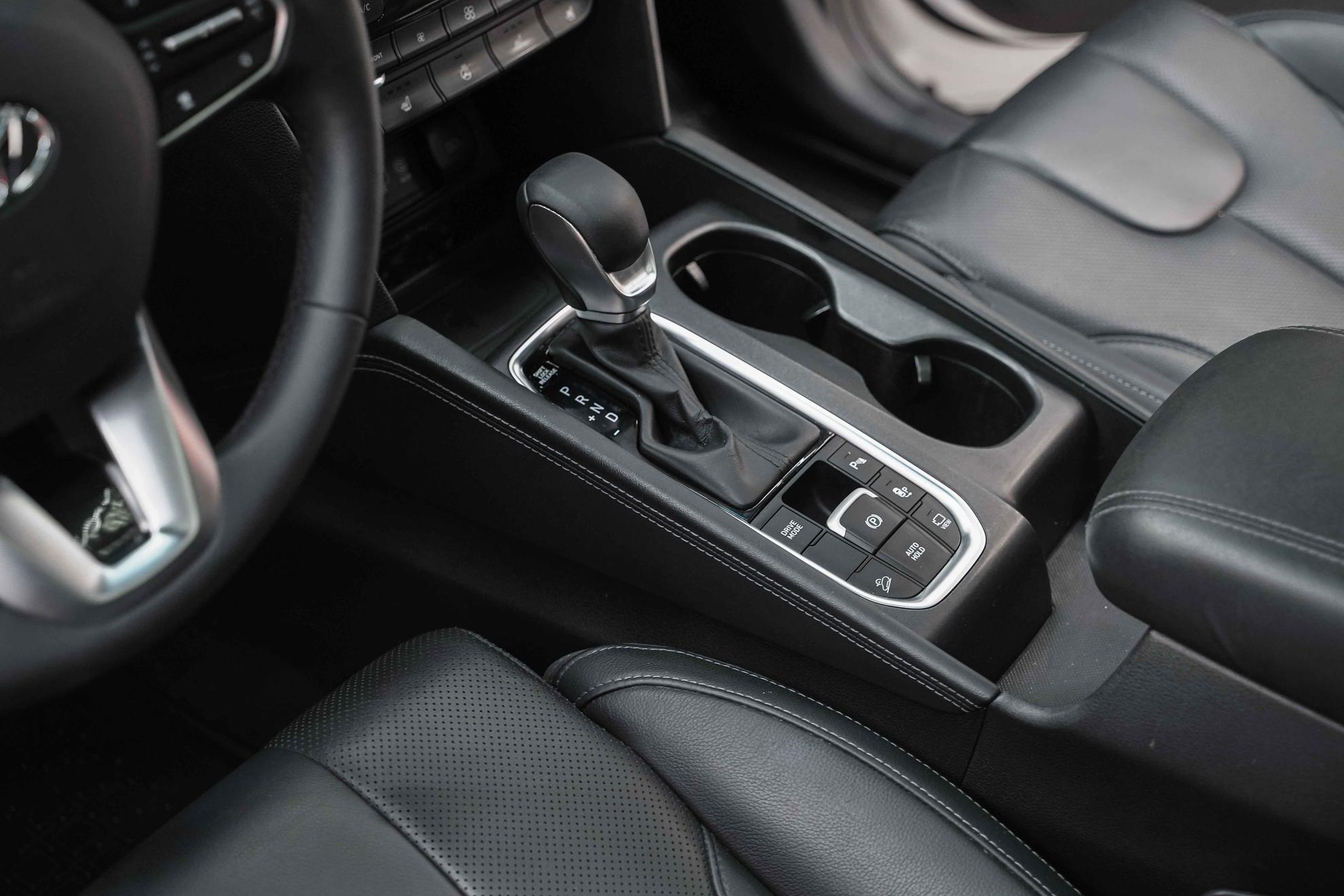 Hyundai Santa Fe 2018, белый, ДЦ Орехово