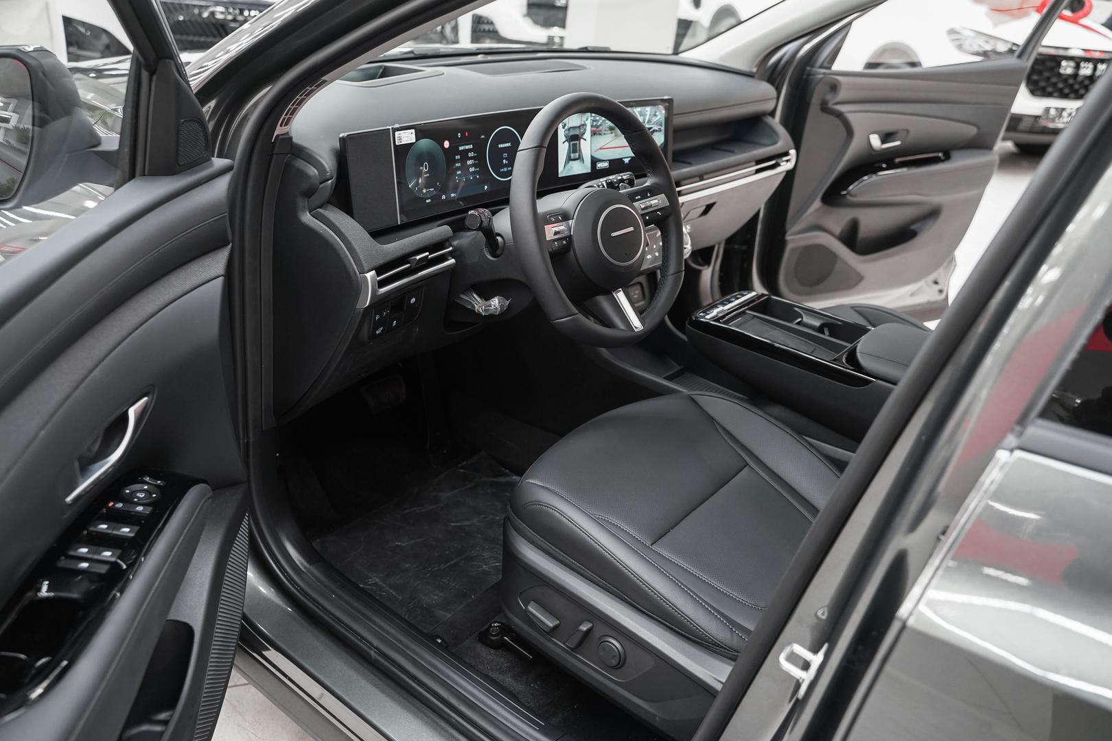 Hyundai Tucson 2025, серый, ДЦ Орехово