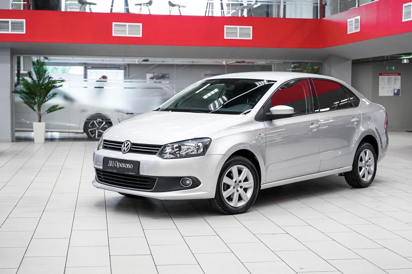 Volkswagen Polo 2013, серебряный, ДЦ Орехово