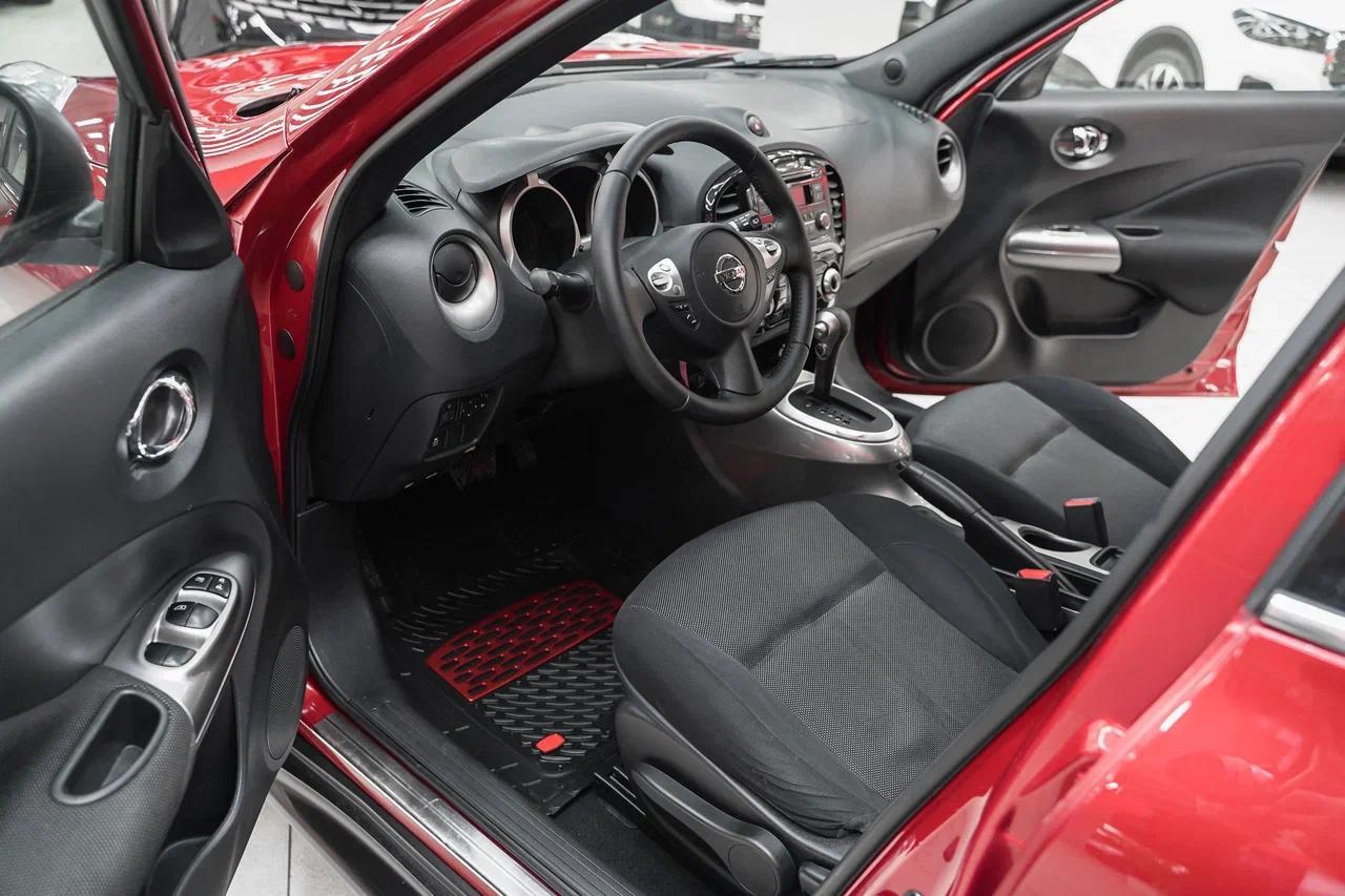 Nissan Juke 2014, красный, ДЦ Орехово