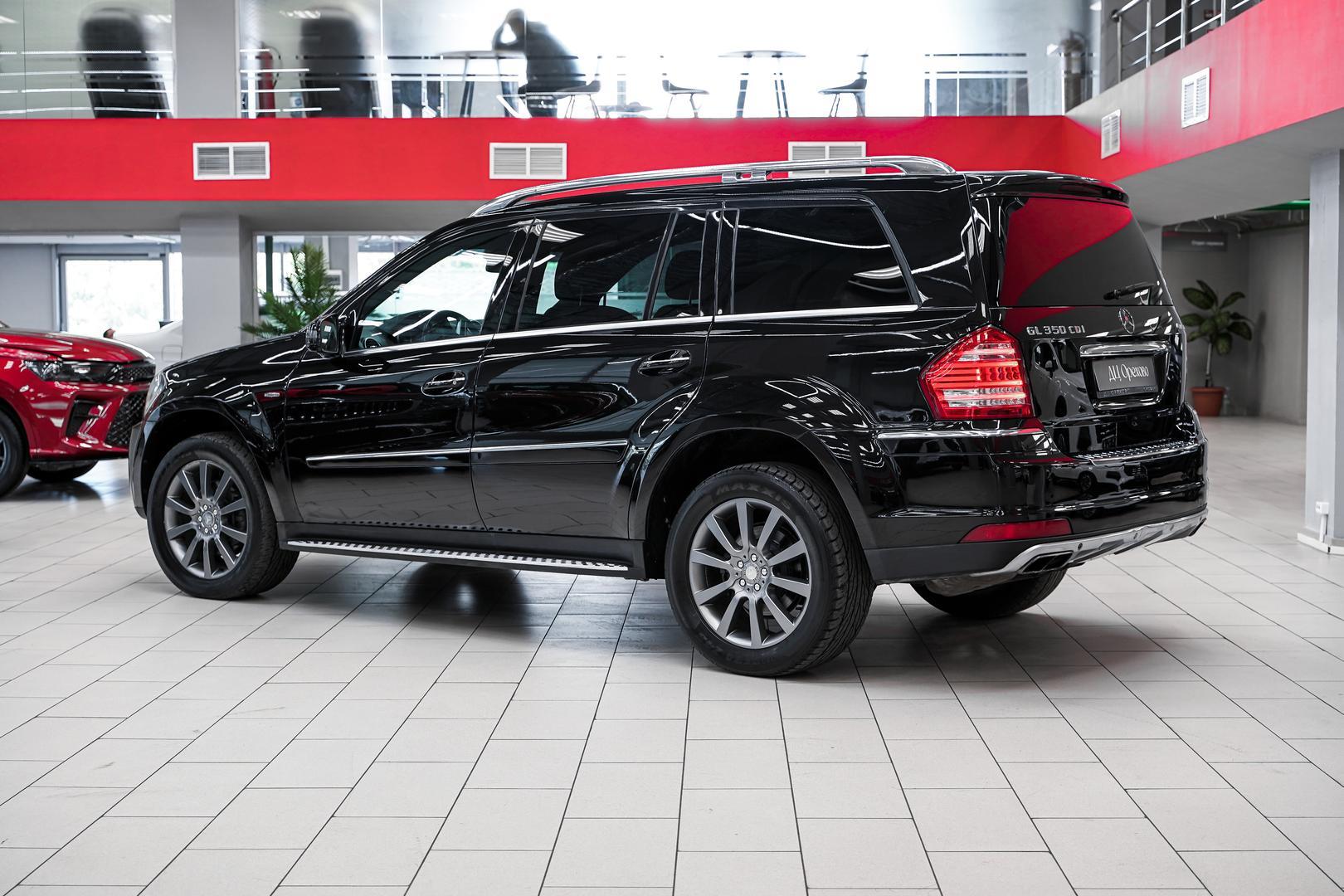 Mercedes-Benz GL-Класс 2012, черный, ДЦ Орехово