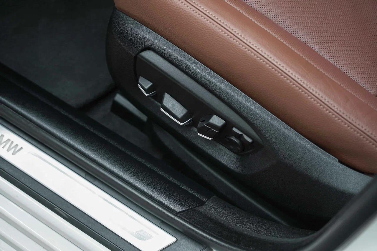 BMW 5 серии 2016, белый, ДЦ Орехово