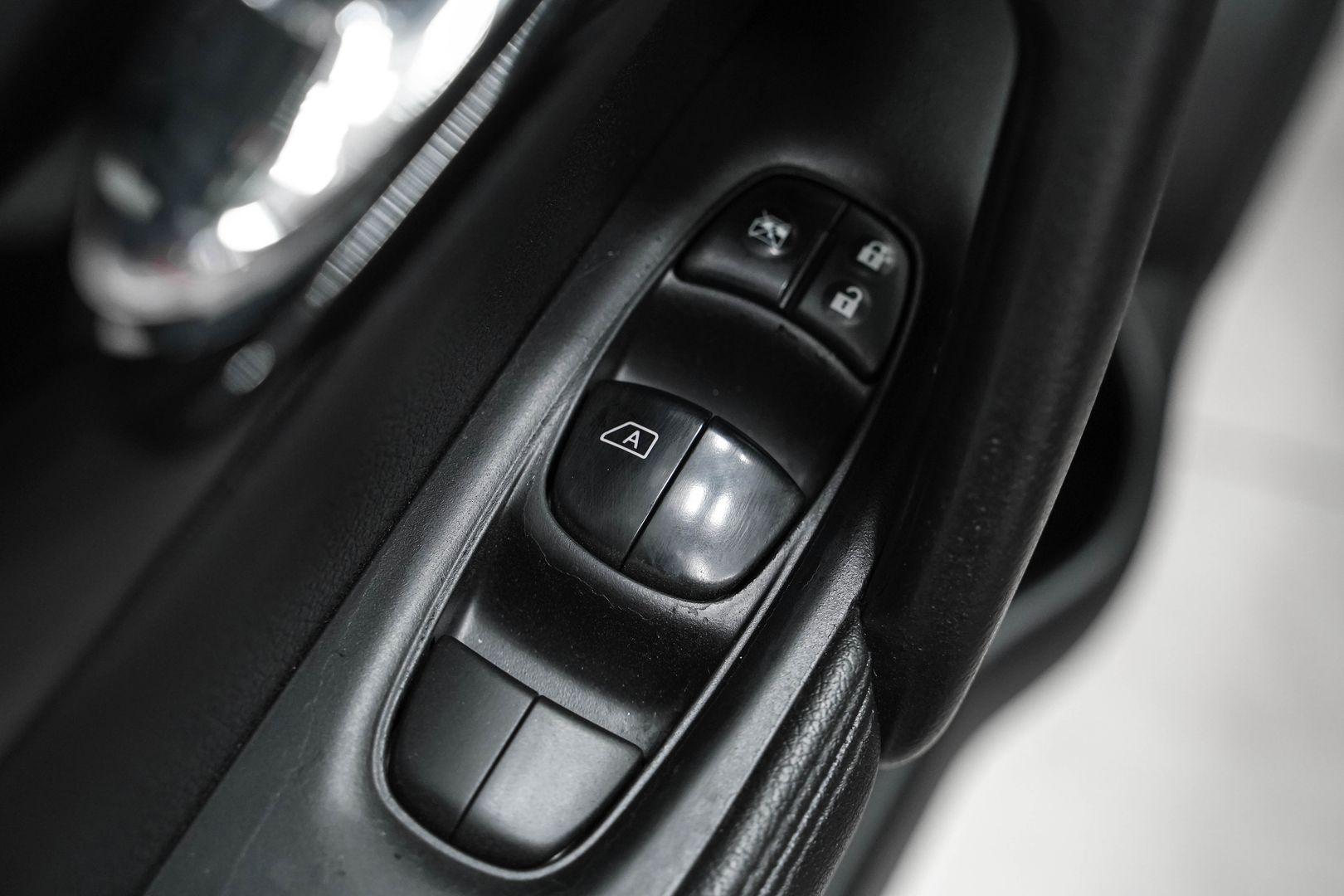 Nissan Qashqai 2014, черный, ДЦ Орехово