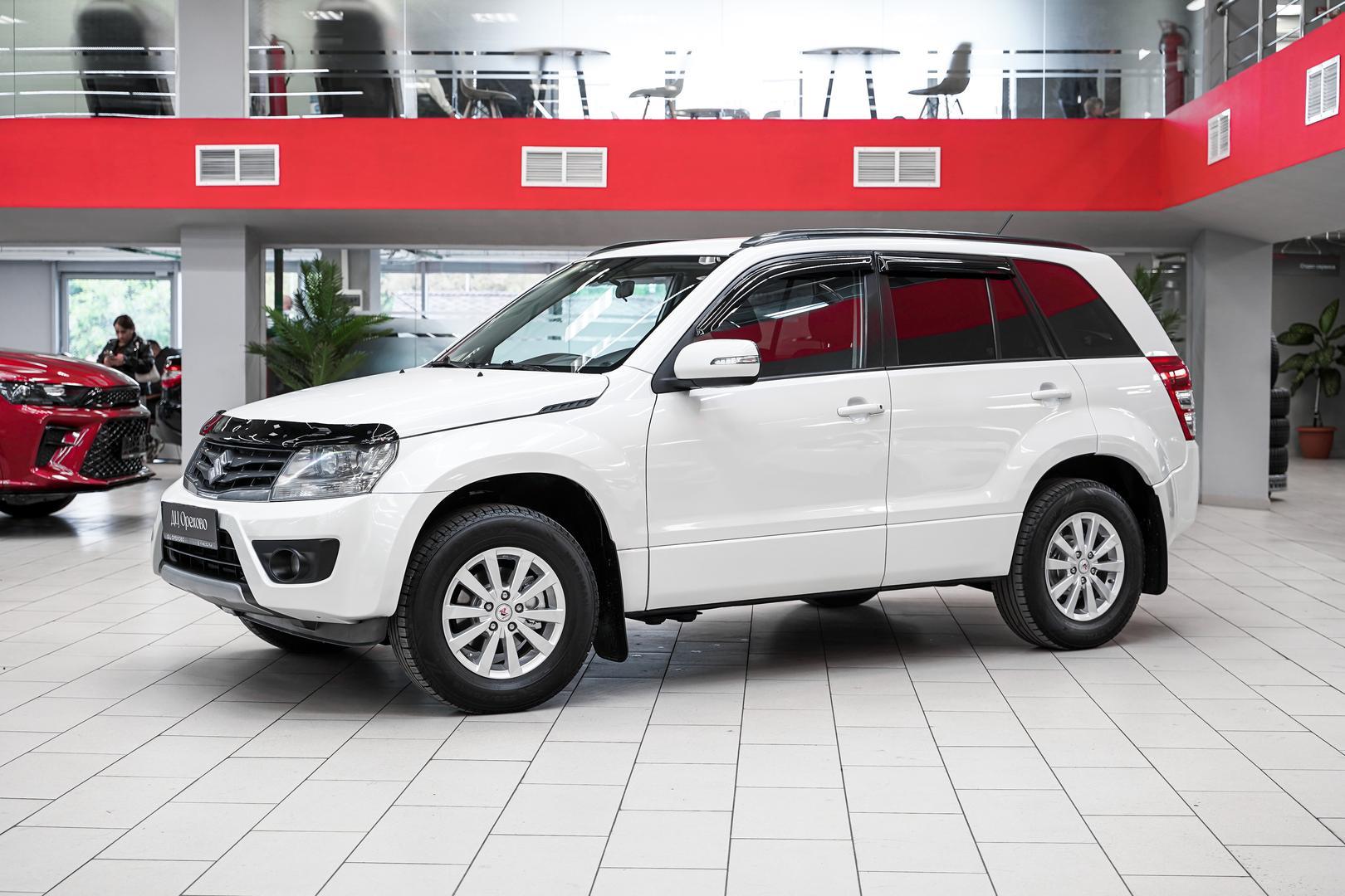 Suzuki Grand Vitara 2014, белый, ДЦ Орехово