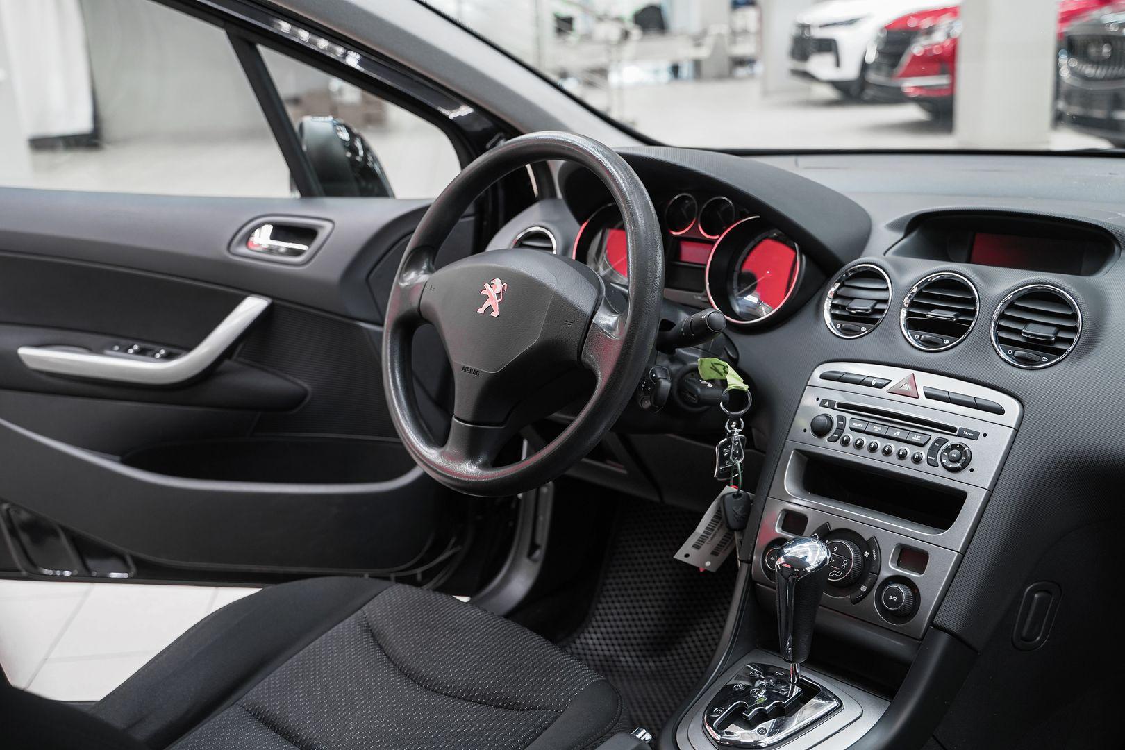 Peugeot 408 2012, черный, ДЦ Орехово