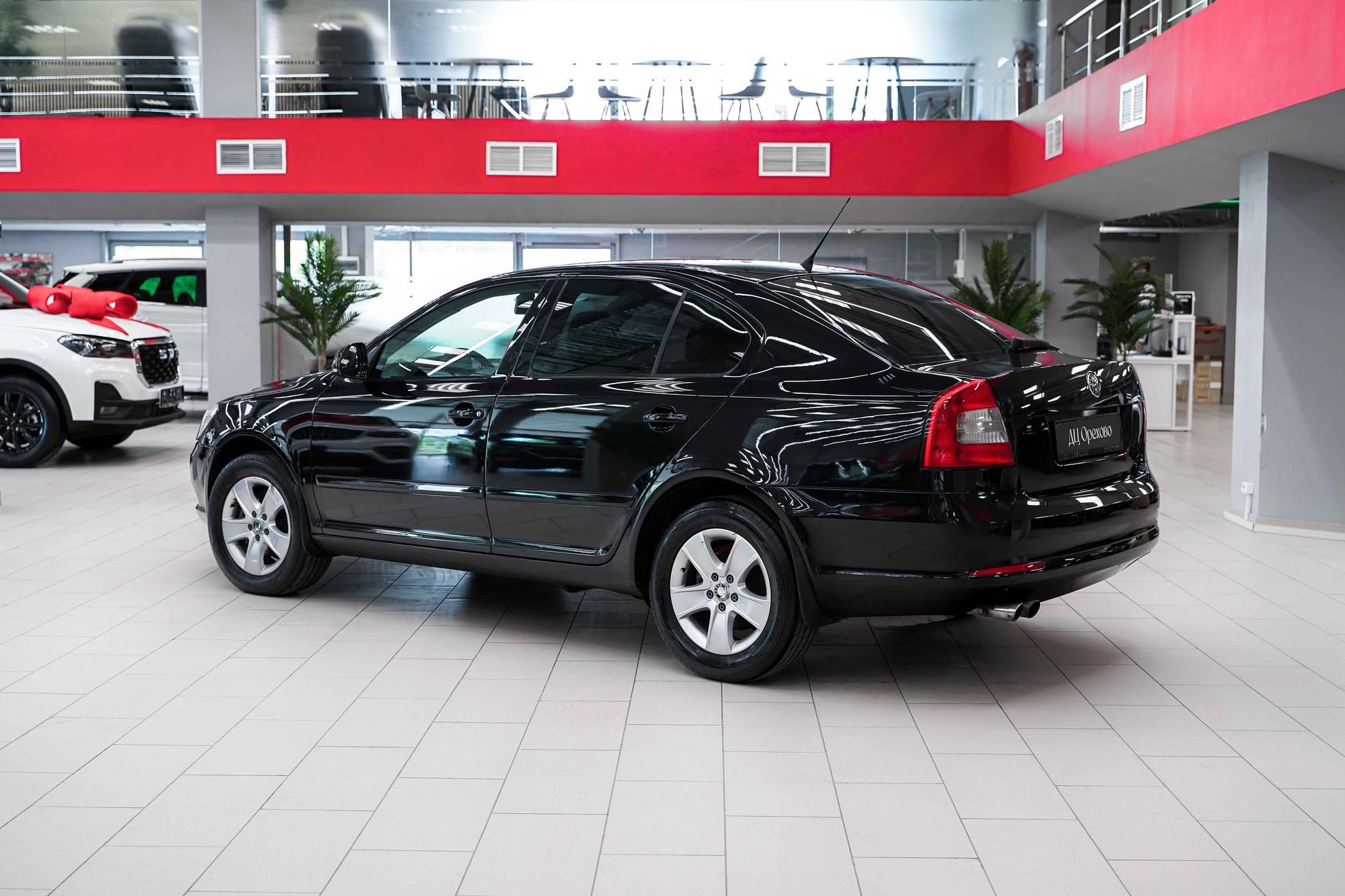 Skoda Octavia 2011, черный, ДЦ Орехово