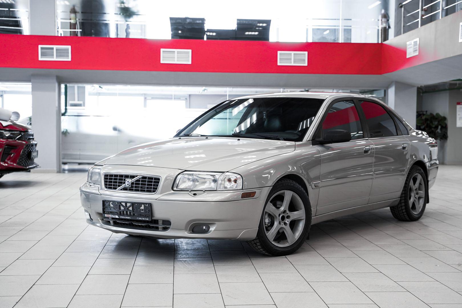 Volvo S80 2003, золотой, ДЦ Орехово