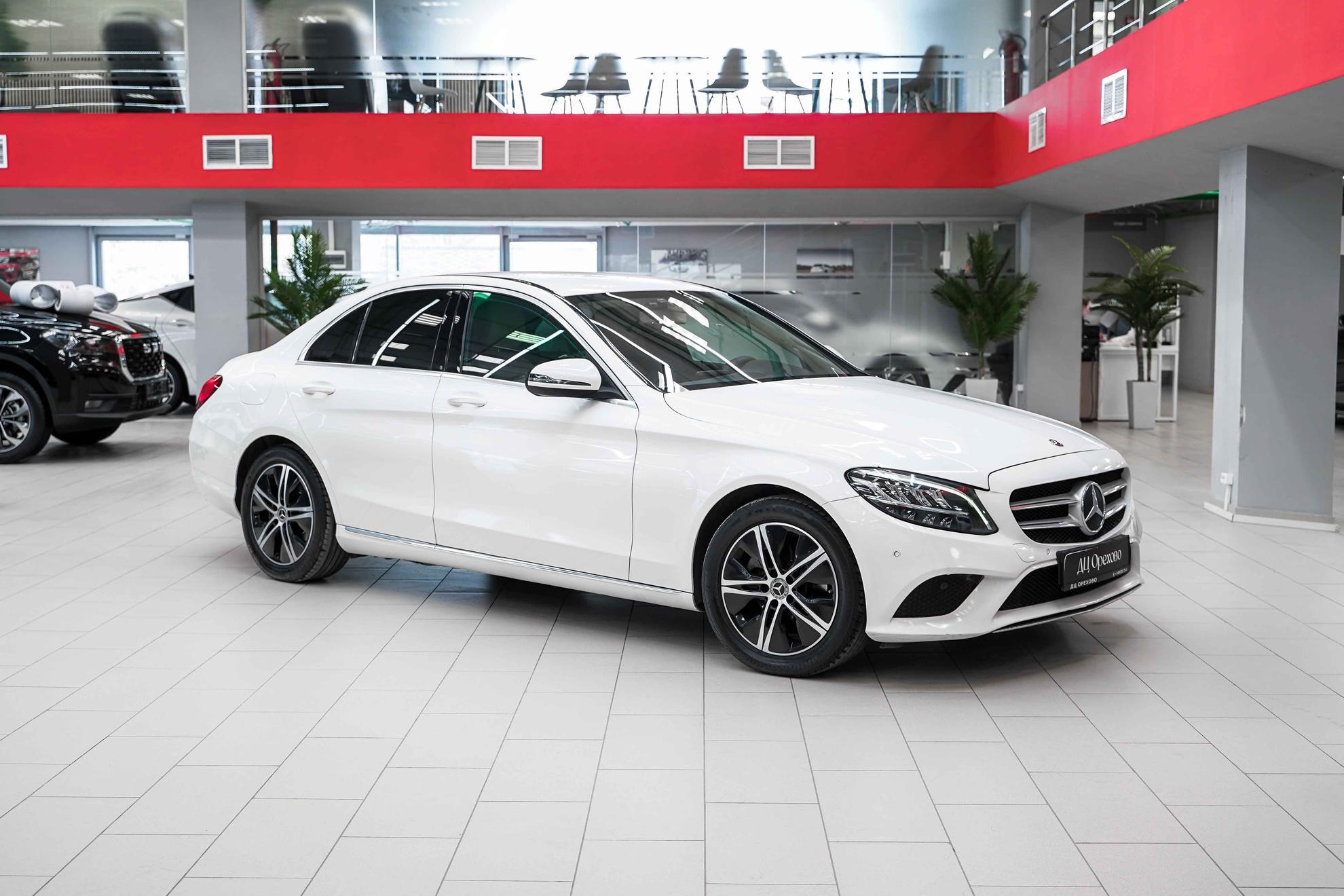 Mercedes-Benz C-Класс 2019, белый, ДЦ Орехово