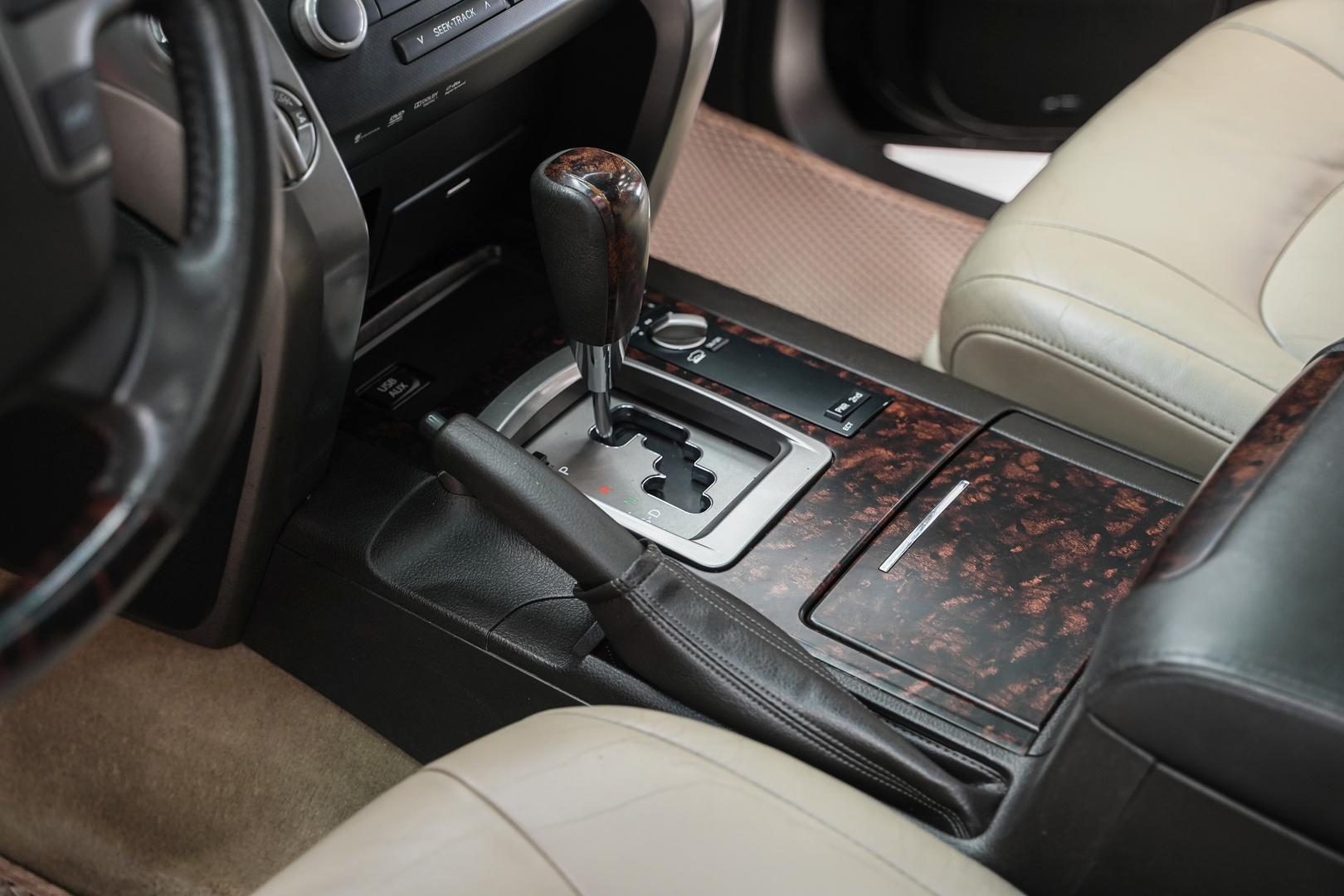 Toyota Land Cruiser 2011, черный, ДЦ Орехово
