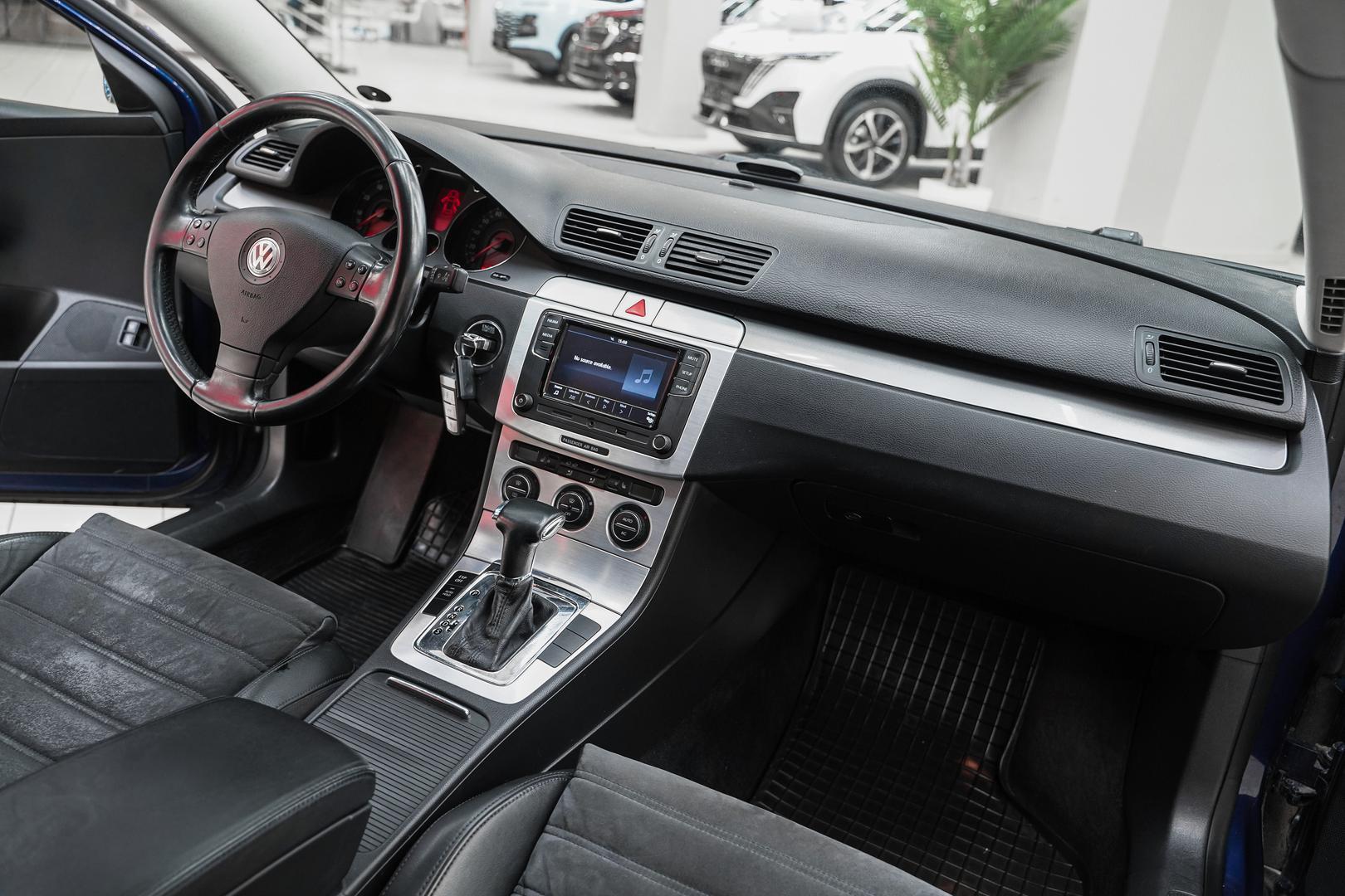 Volkswagen Passat 2008, синий, ДЦ Орехово