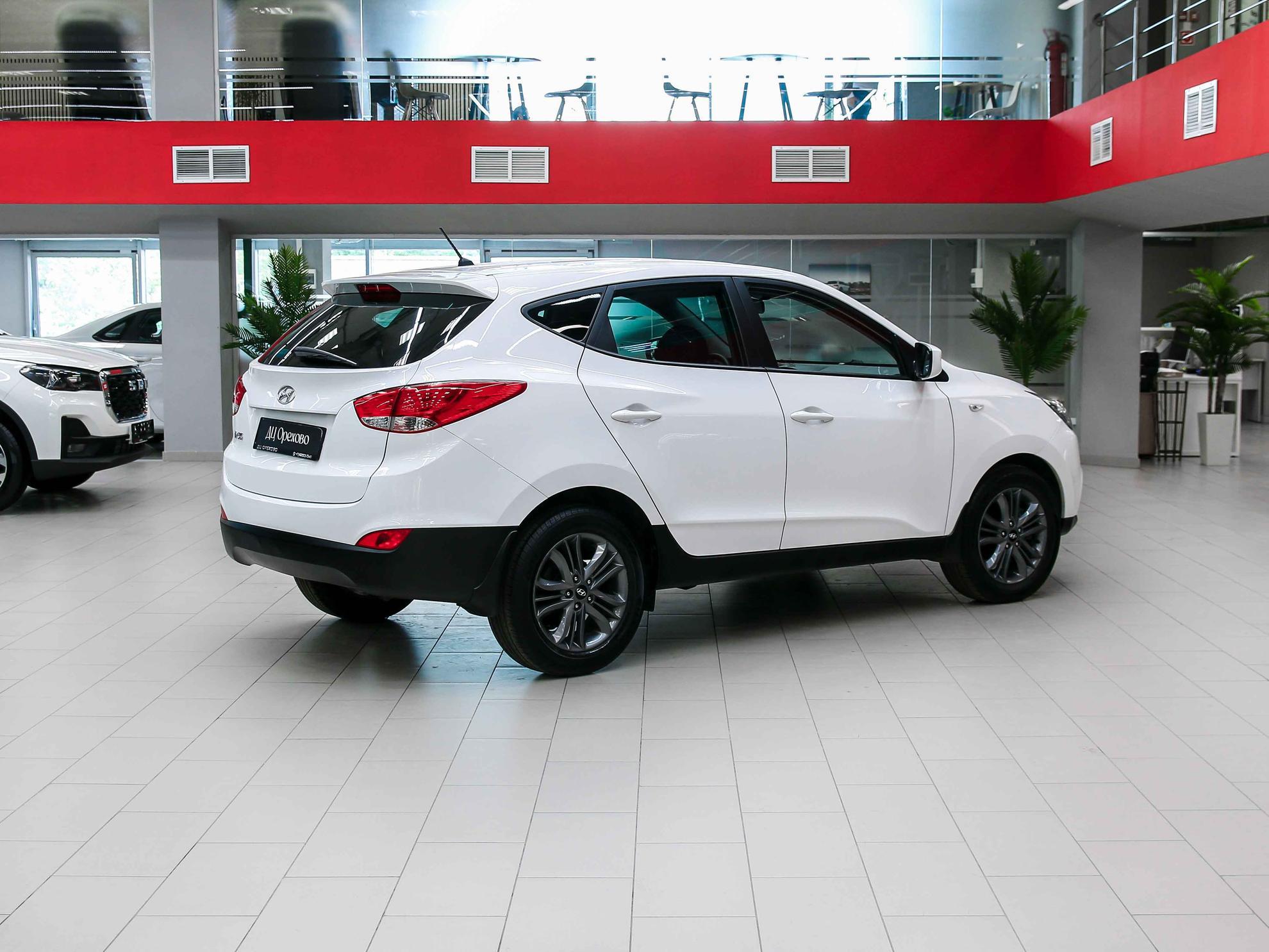 Hyundai ix35 2015, белый, ДЦ Орехово