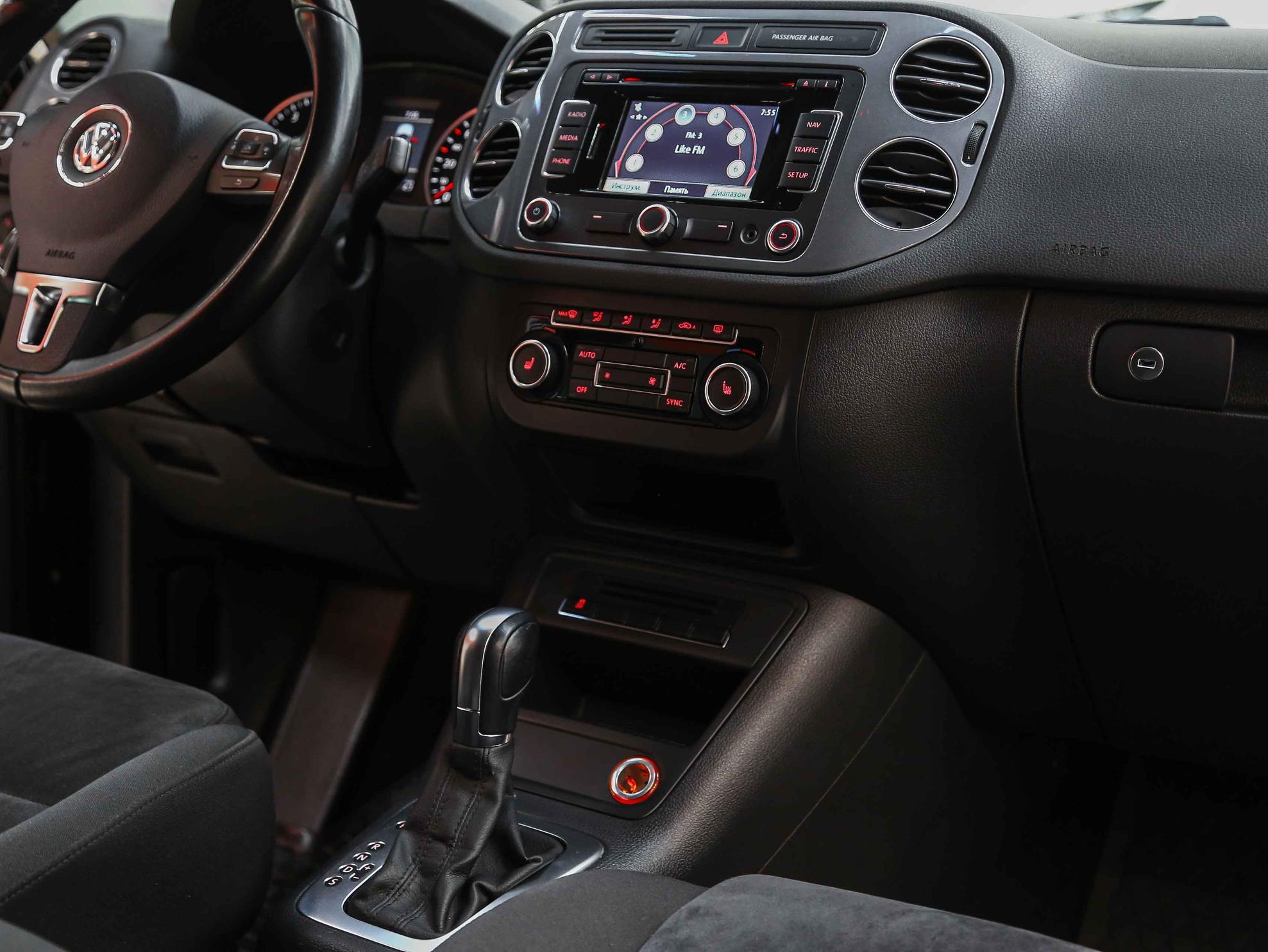 Volkswagen Tiguan 2014, коричневый, ДЦ Орехово