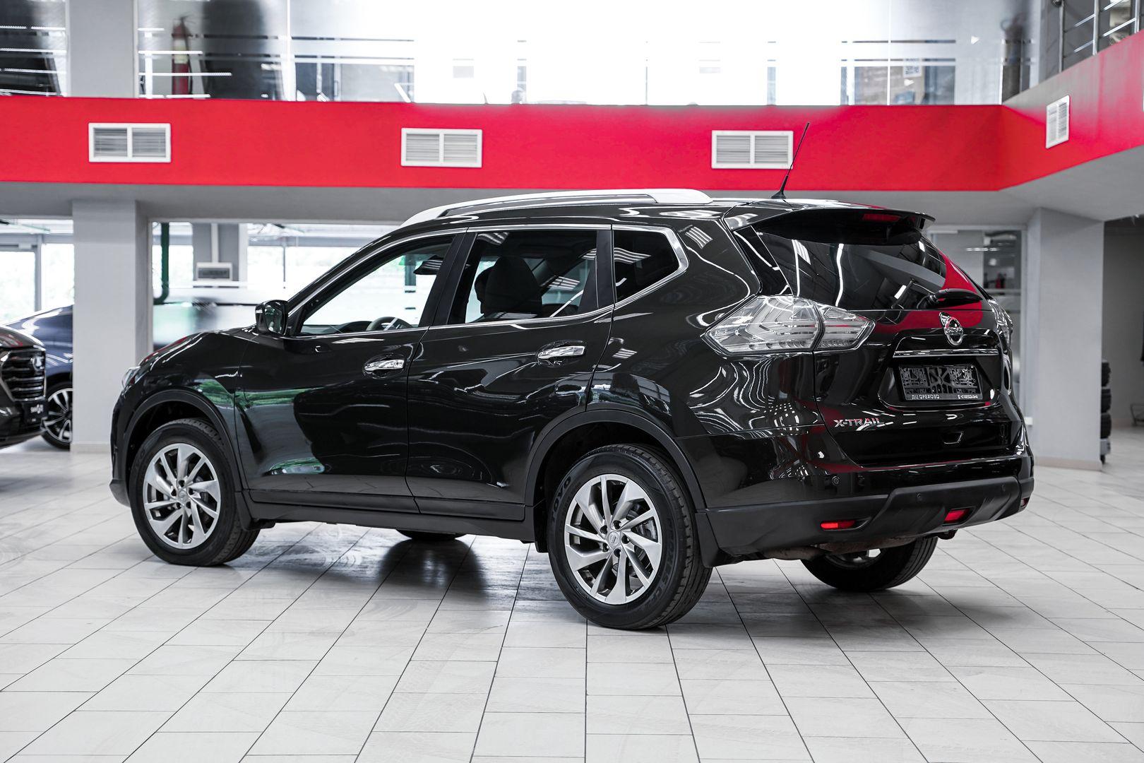 Nissan X-Trail 2015, зеленый, ДЦ Орехово