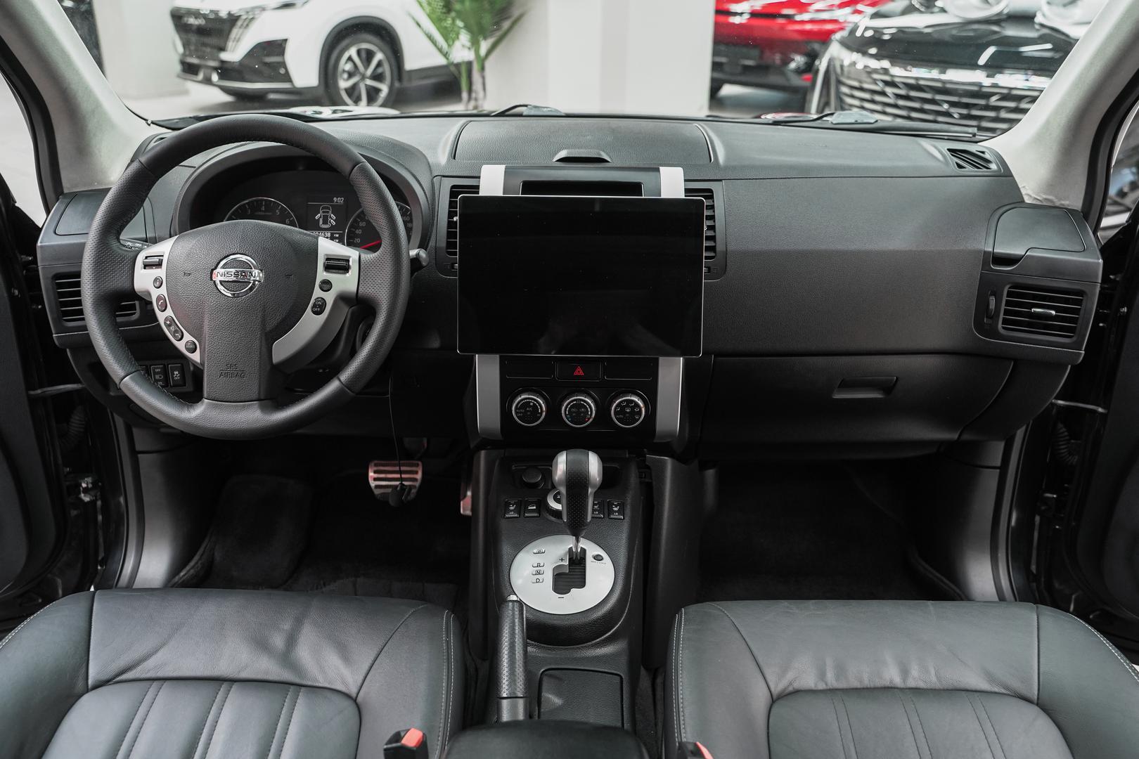 Nissan X-Trail 2011, черный, ДЦ Орехово