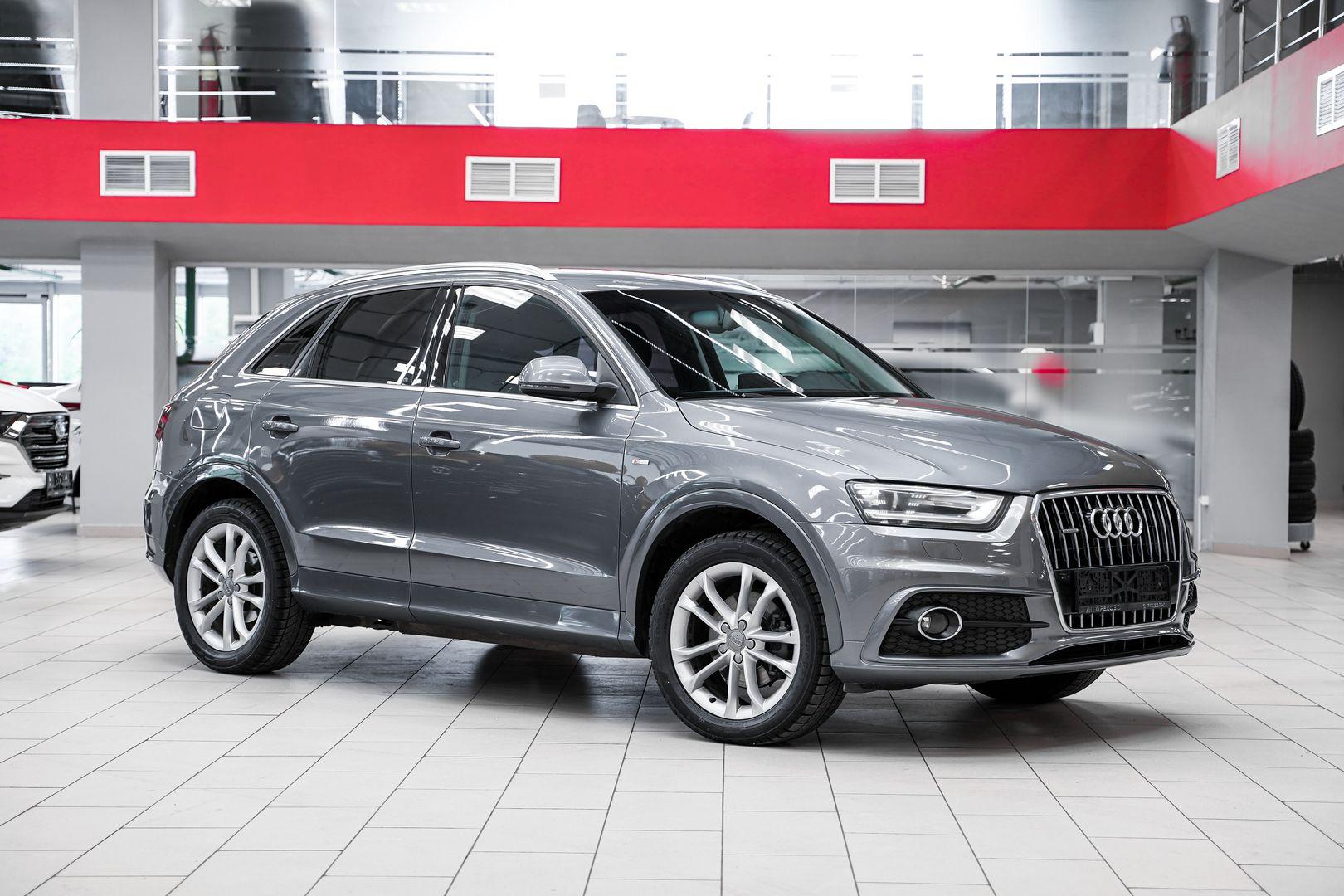 Audi Q3 2013, серый, ДЦ Орехово
