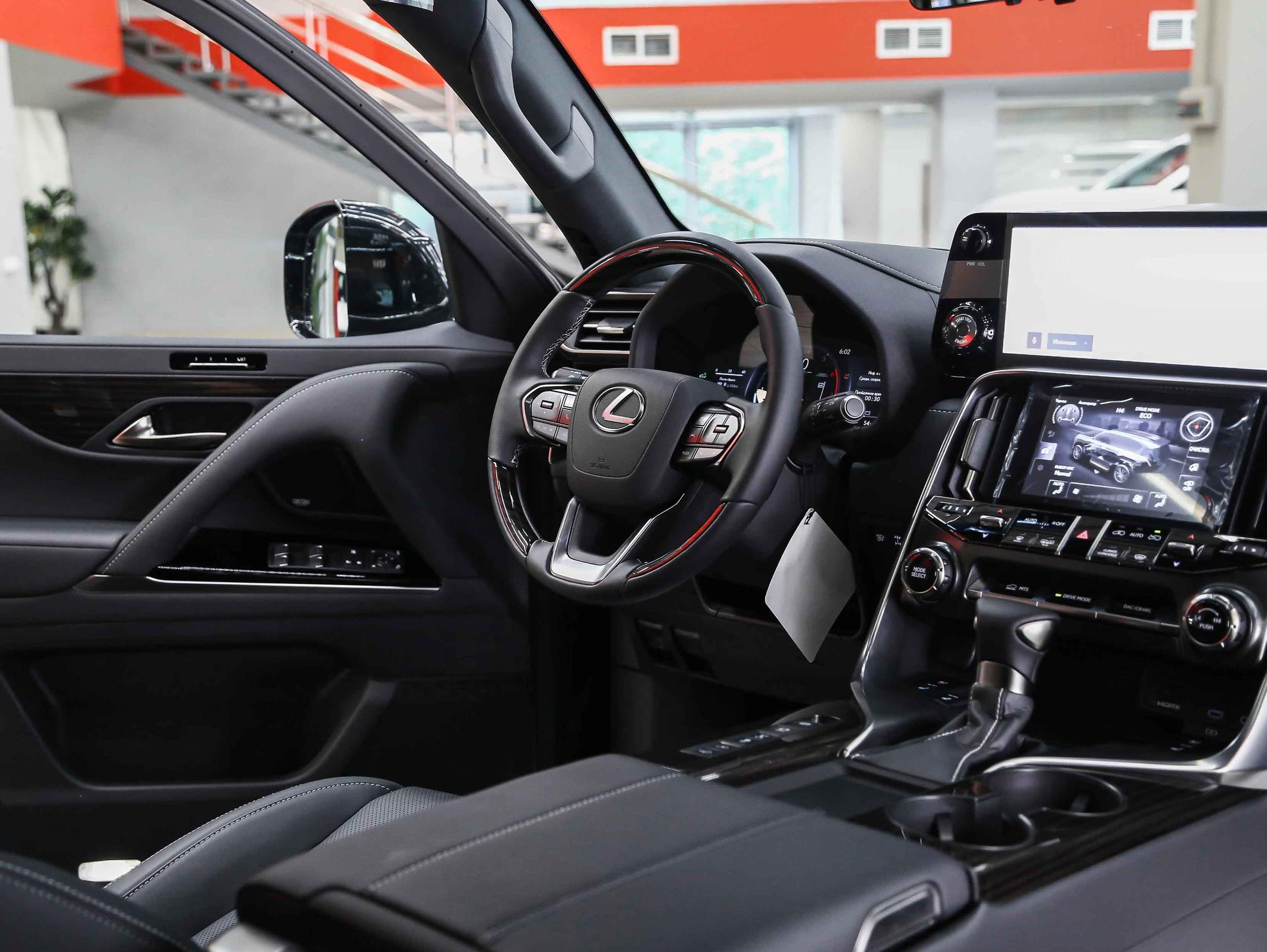 Lexus LX 2026, черный, ДЦ Орехово