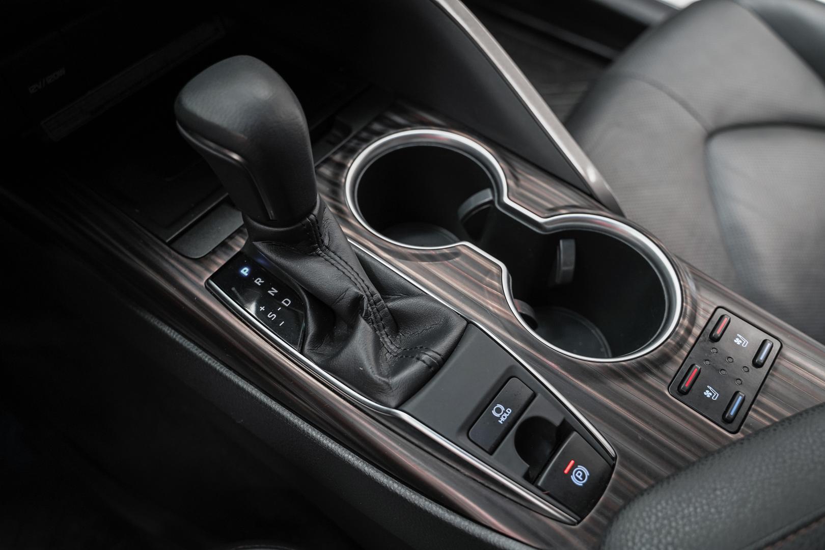 Toyota Camry 2019, белый, ДЦ Орехово