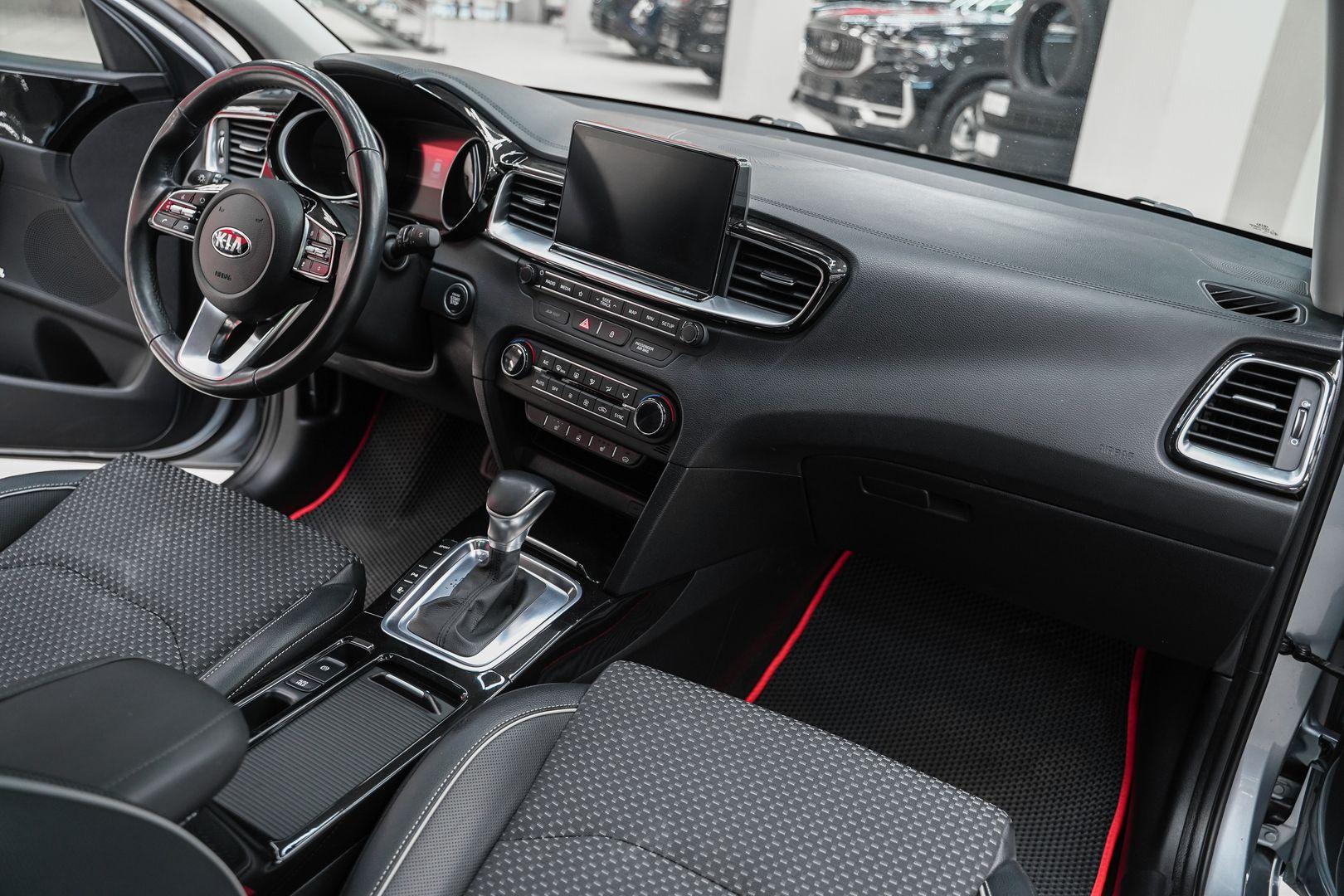 Kia Ceed 2019, серебряный, ДЦ Орехово