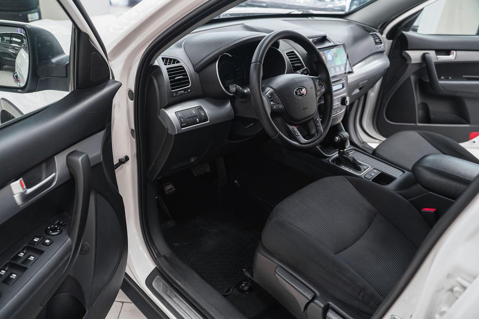 Kia Sorento 2013, белый, ДЦ Орехово