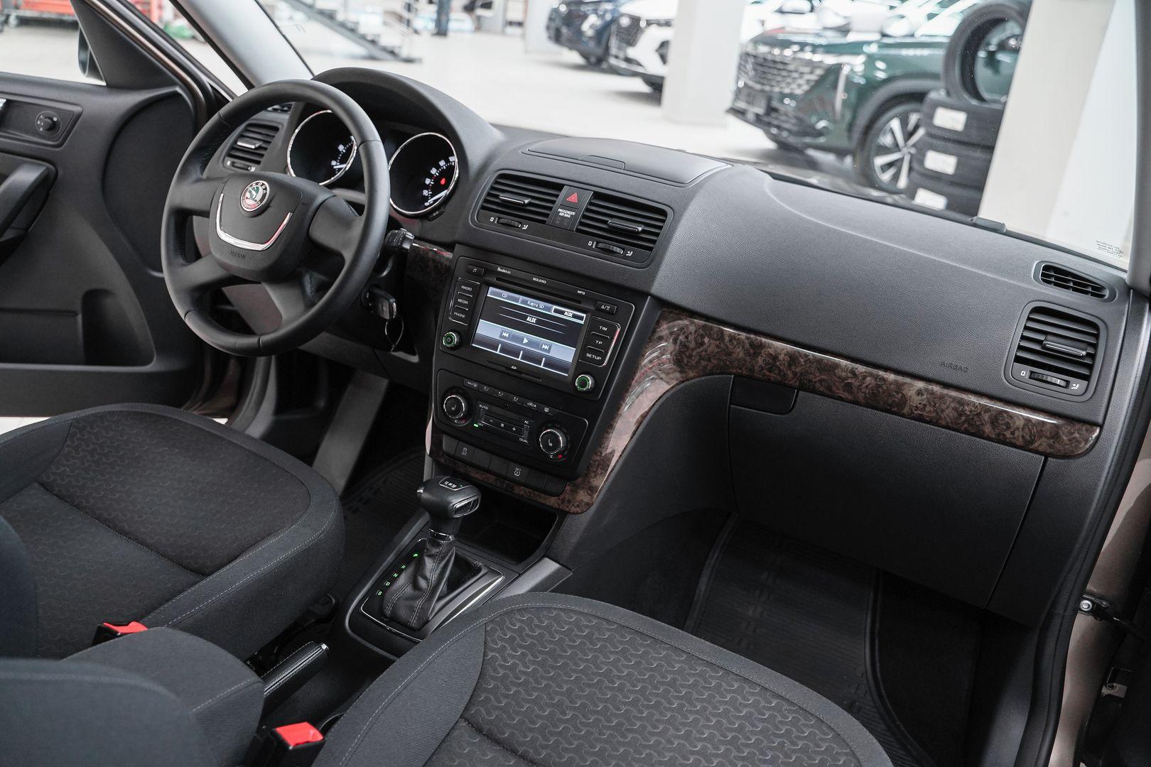 Skoda Yeti 2012, коричневый, ДЦ Орехово