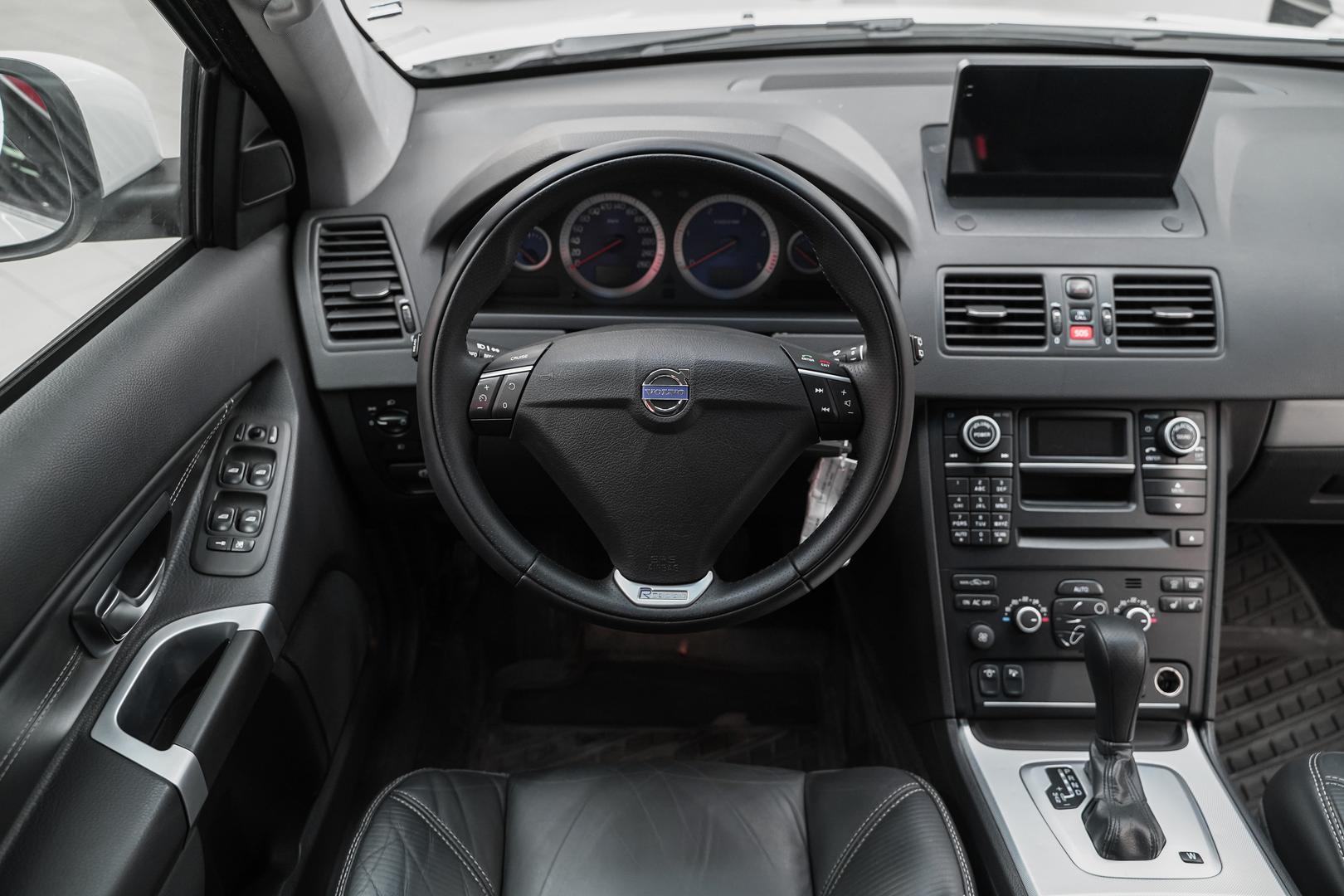 Volvo XC90 2012, белый, ДЦ Орехово