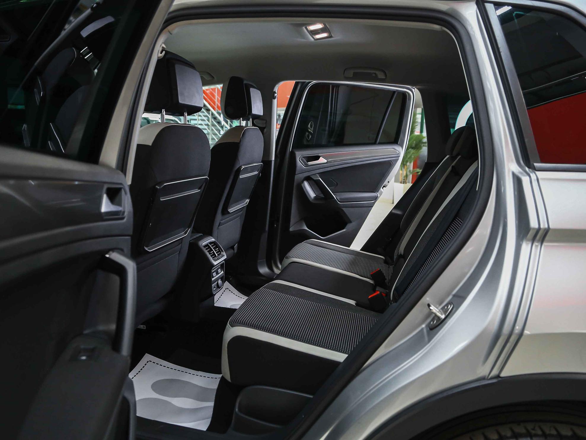 Volkswagen Tiguan 2020, серый, ДЦ Орехово