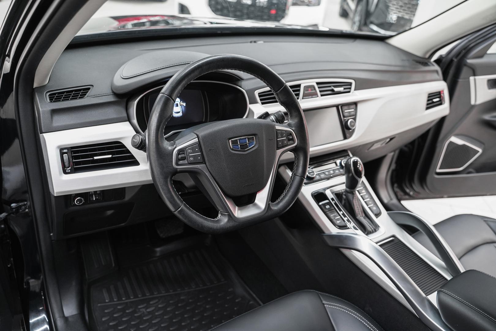 Geely Atlas 2022, черный, ДЦ Орехово