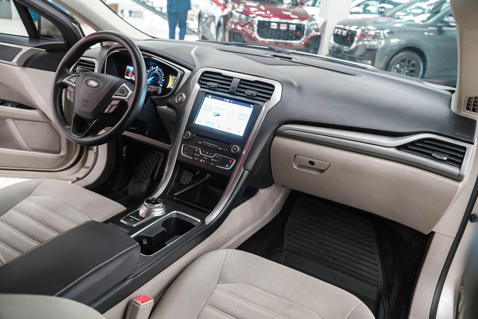 Ford Fusion (North America) 2017, желтый, ДЦ Орехово