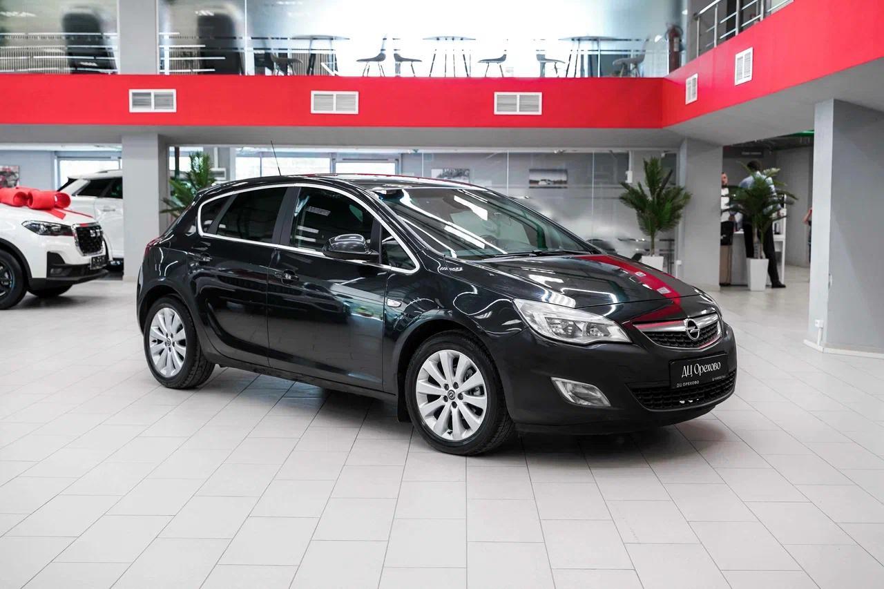 Opel Astra 2012, черный, ДЦ Орехово