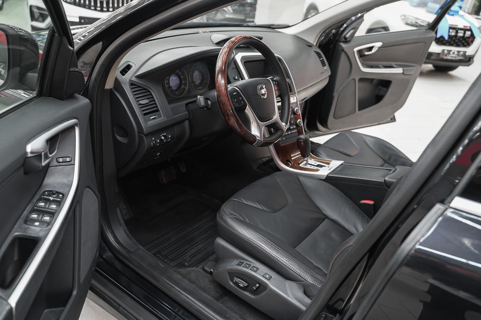 Volvo XC60 2009, черный, ДЦ Орехово