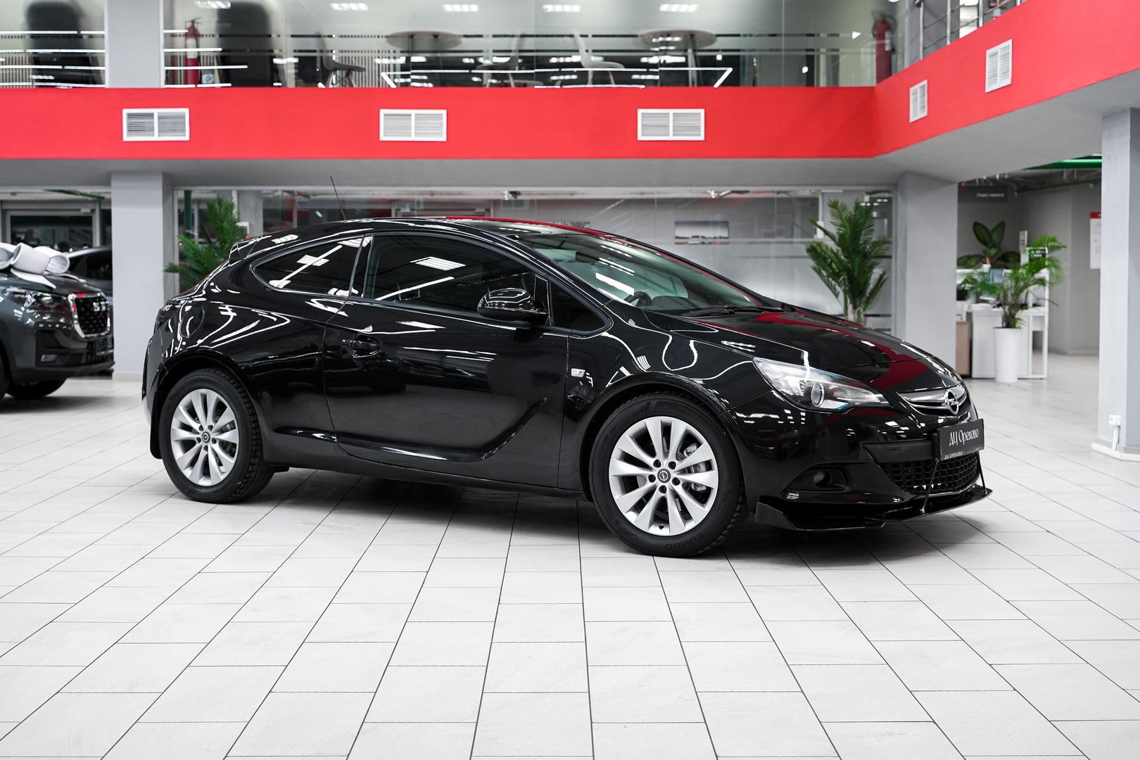 Opel Astra 2013, черный, ДЦ Орехово