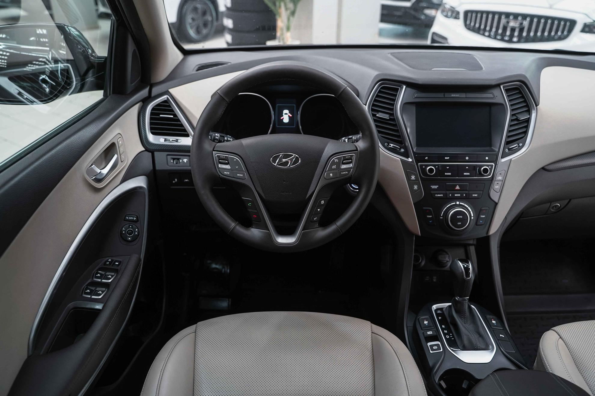 Hyundai Santa Fe 2018, коричневый, ДЦ Орехово