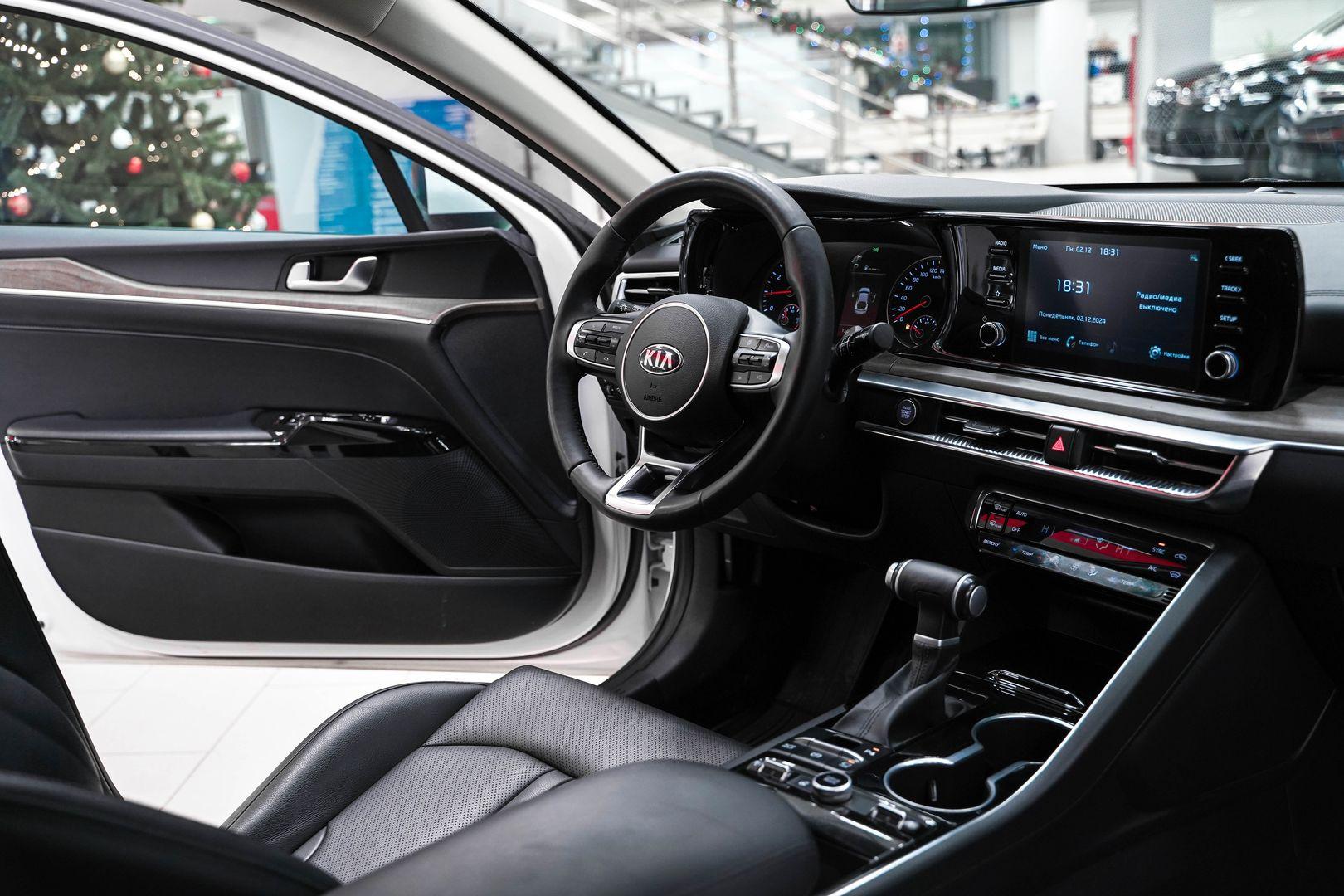 Kia K5 2021, белый, ДЦ Орехово