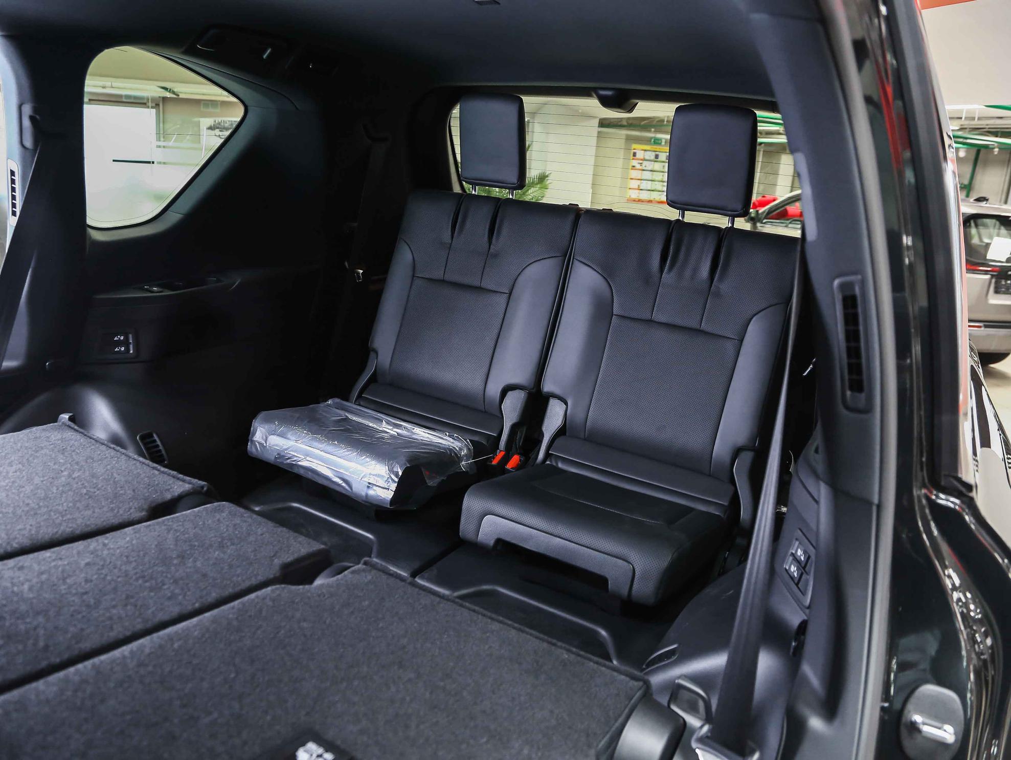 Lexus LX 2026, черный, ДЦ Орехово