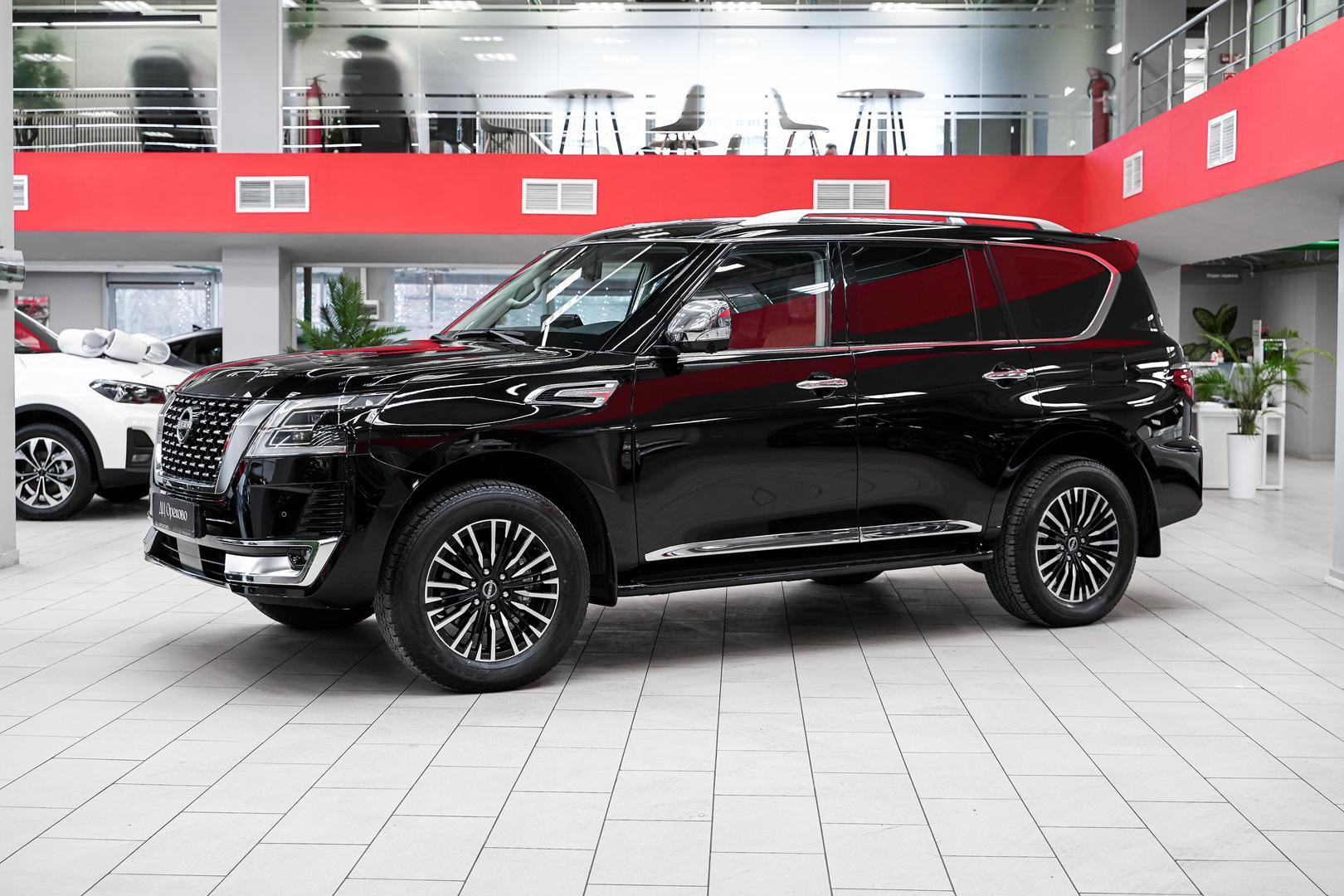 Nissan Patrol 2022, черный, ДЦ Орехово