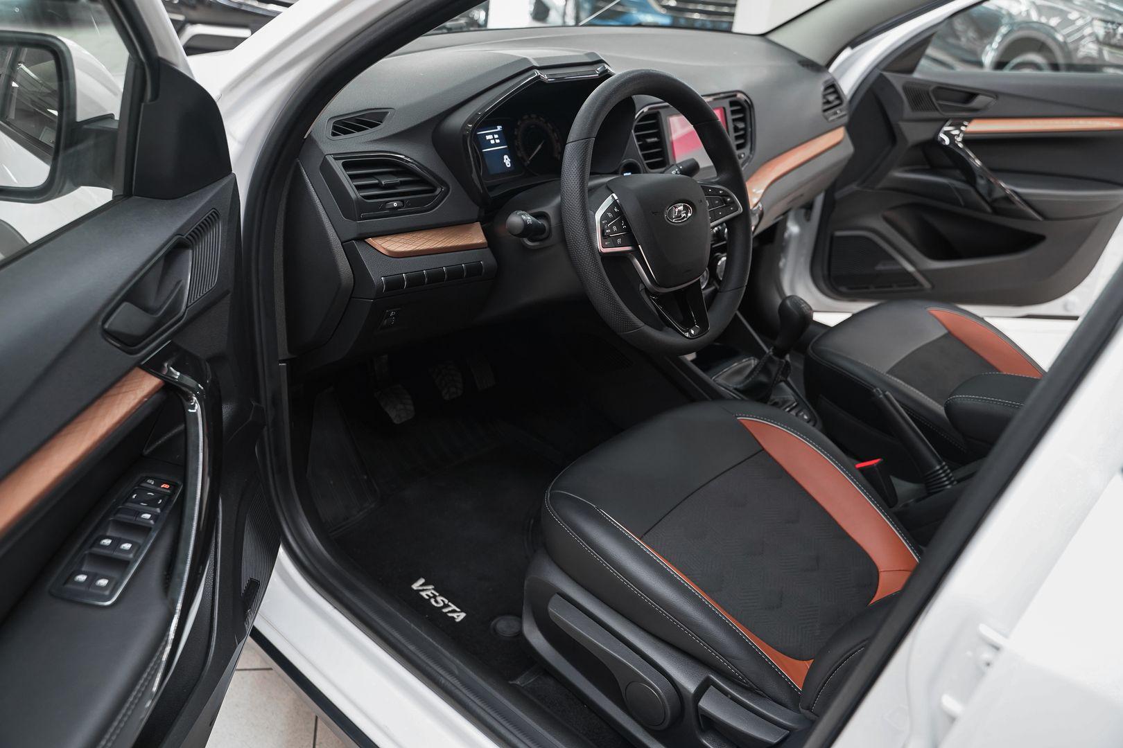 LADA (ВАЗ) Vesta 2023, белый, ДЦ Орехово