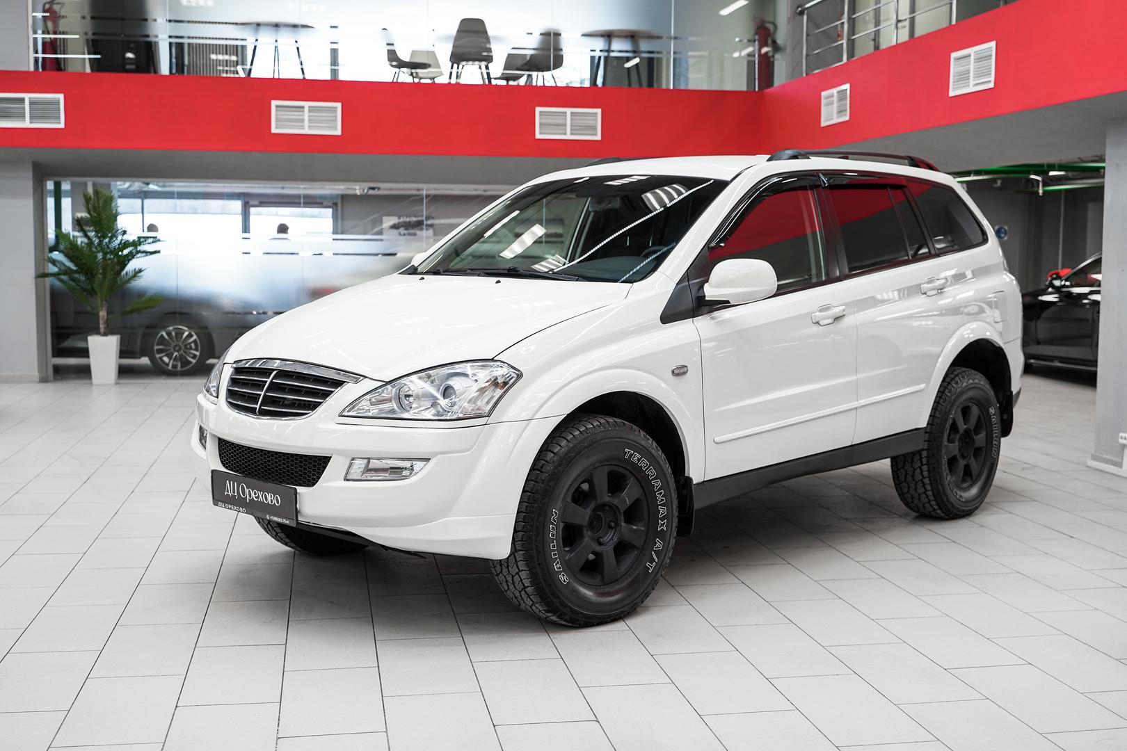 SsangYong Kyron 2011, белый, ДЦ Орехово