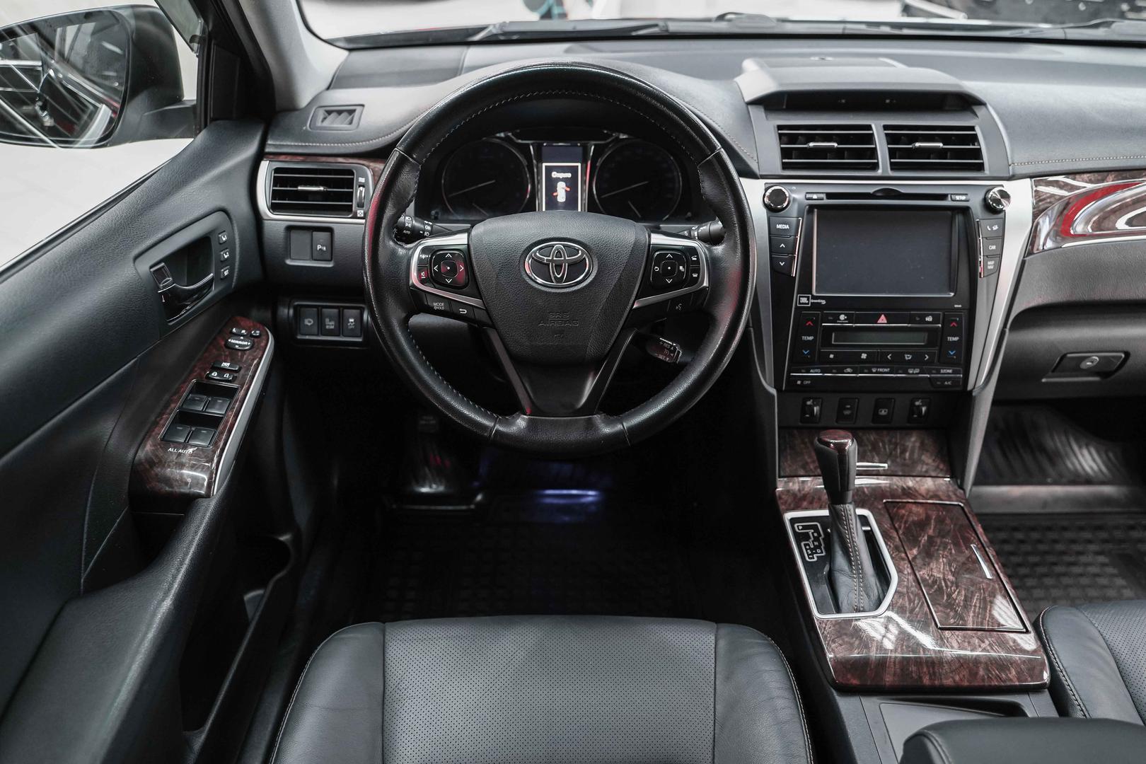 Toyota Camry 2017, черный, ДЦ Орехово