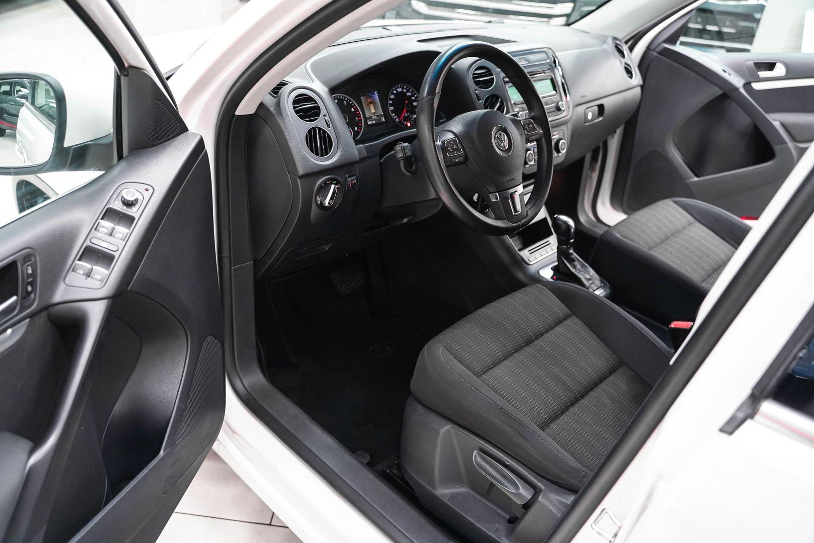 Volkswagen Tiguan 2012, белый, ДЦ Орехово