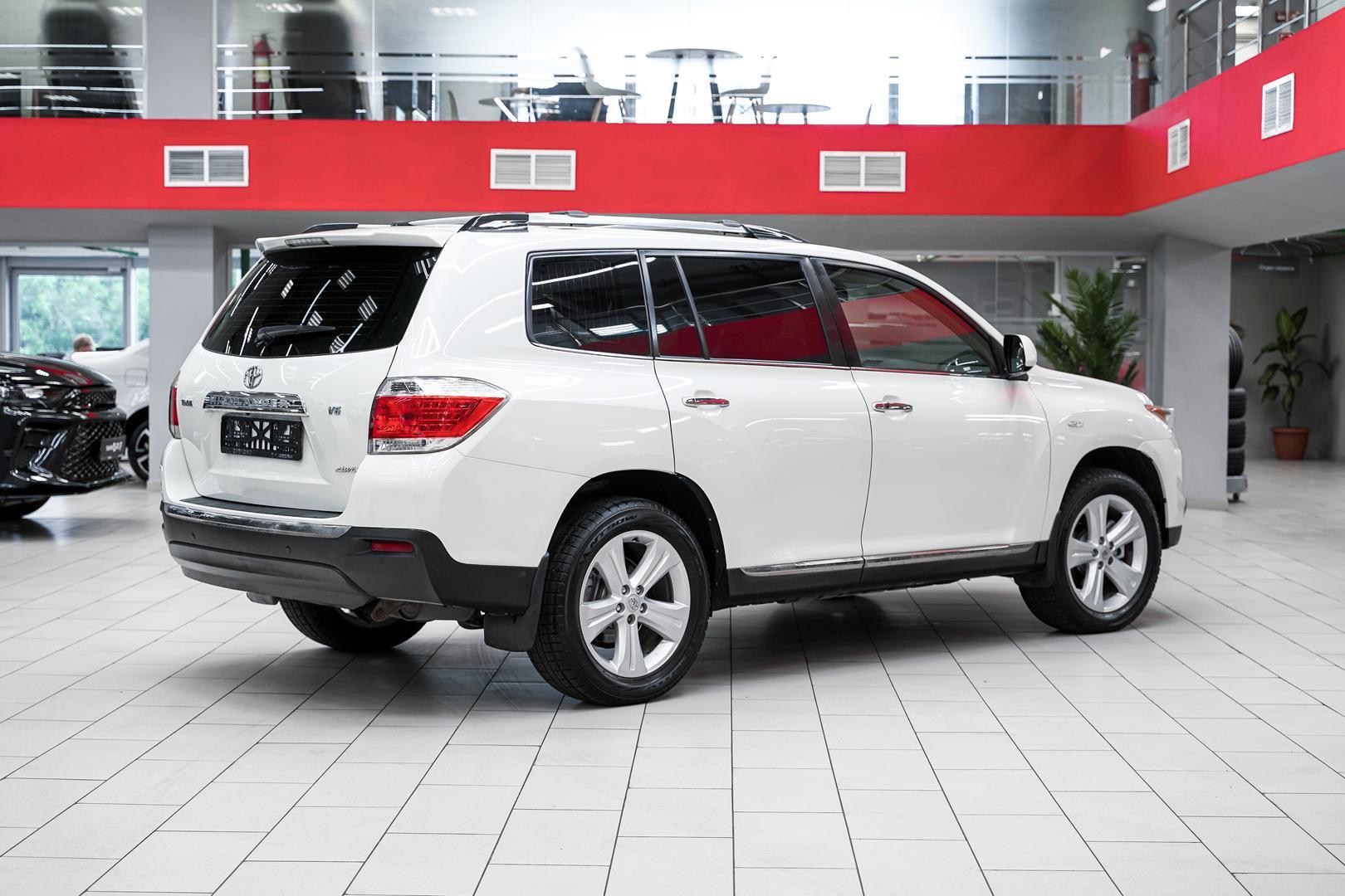 Toyota Highlander 2013, белый, ДЦ Орехово