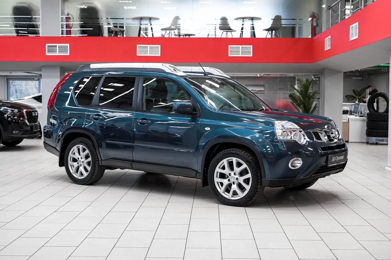 Nissan X-Trail 2014, синий, ДЦ Орехово