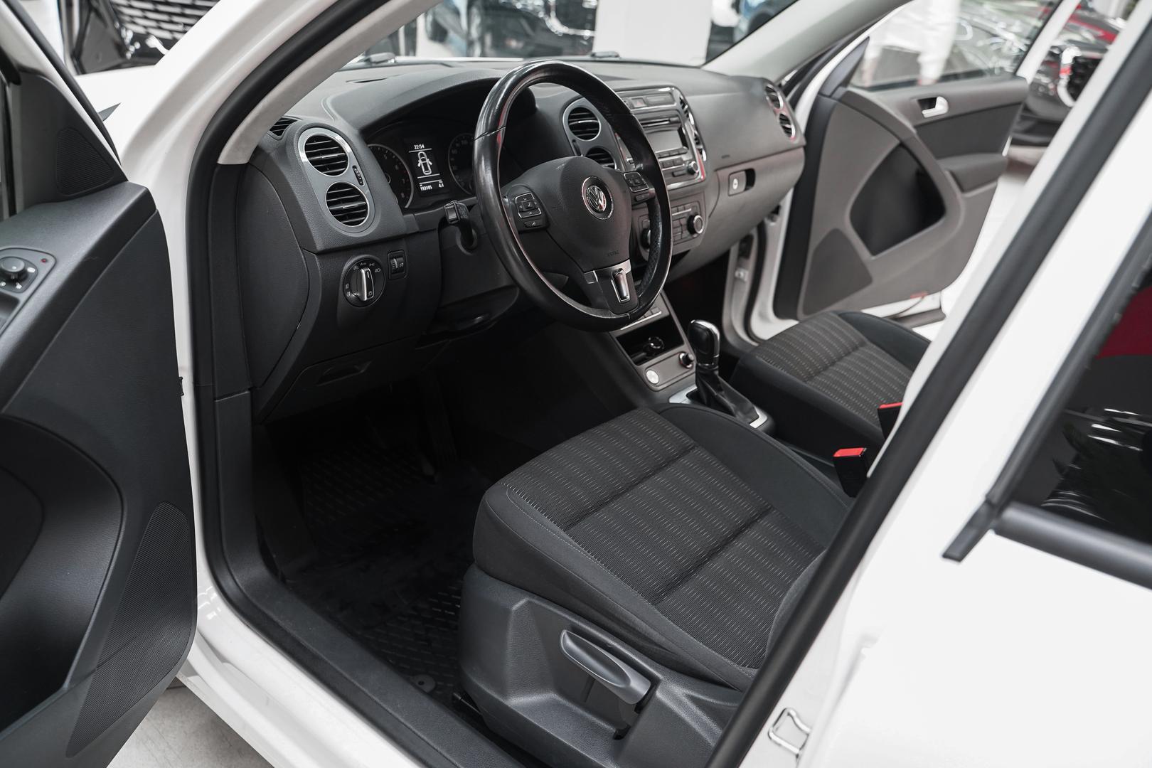 Volkswagen Tiguan 2013, белый, ДЦ Орехово