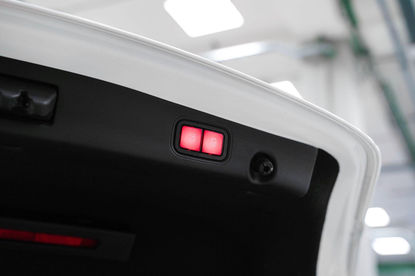 Mercedes-Benz E-Класс 2020, белый, ДЦ Орехово