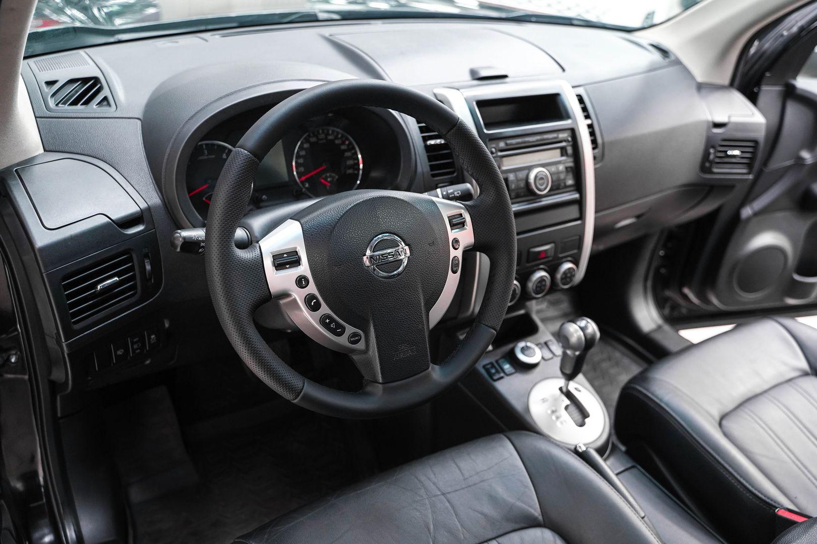 Nissan X-Trail 2011, черный, ДЦ Орехово