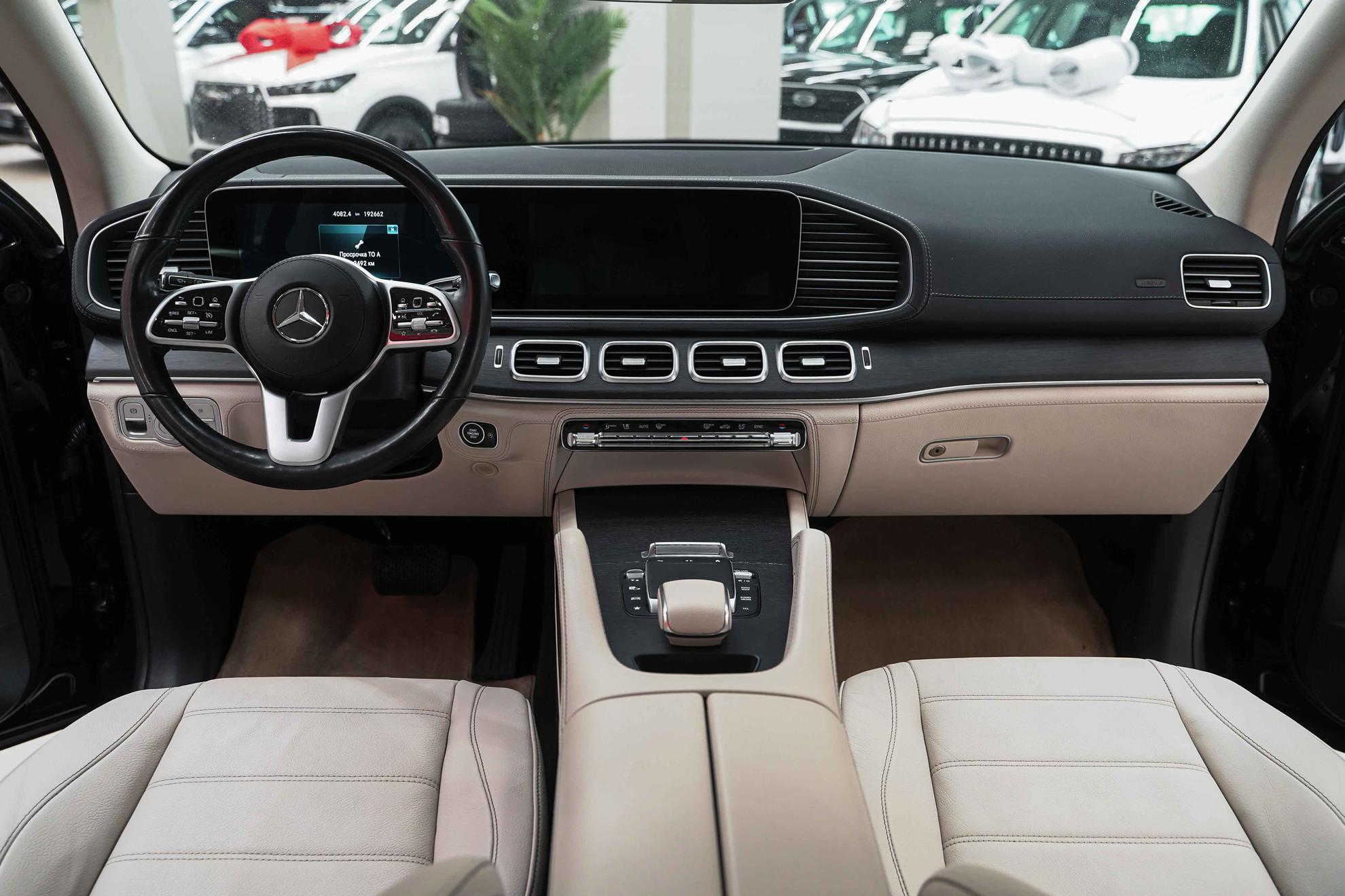 Mercedes-Benz GLE 2021, черный, ДЦ Орехово