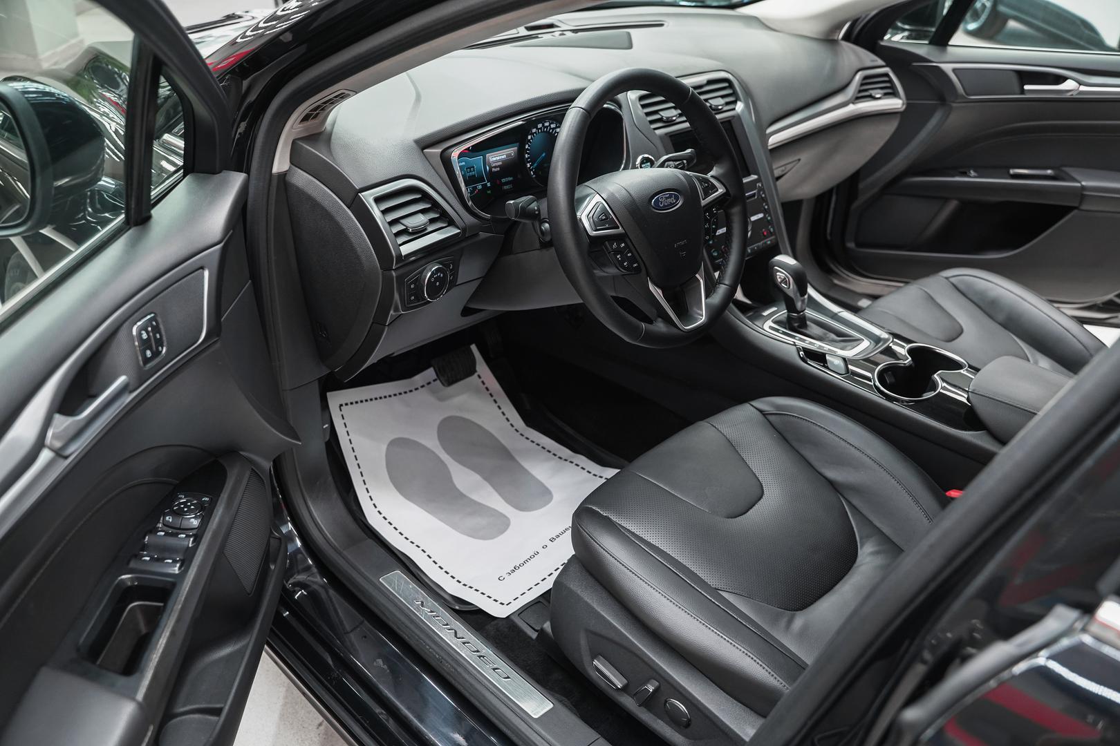 Ford Mondeo 2015, черный, ДЦ Орехово