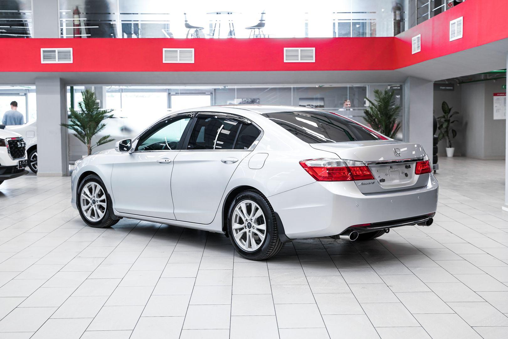 Honda Accord 2013, серый, ДЦ Орехово