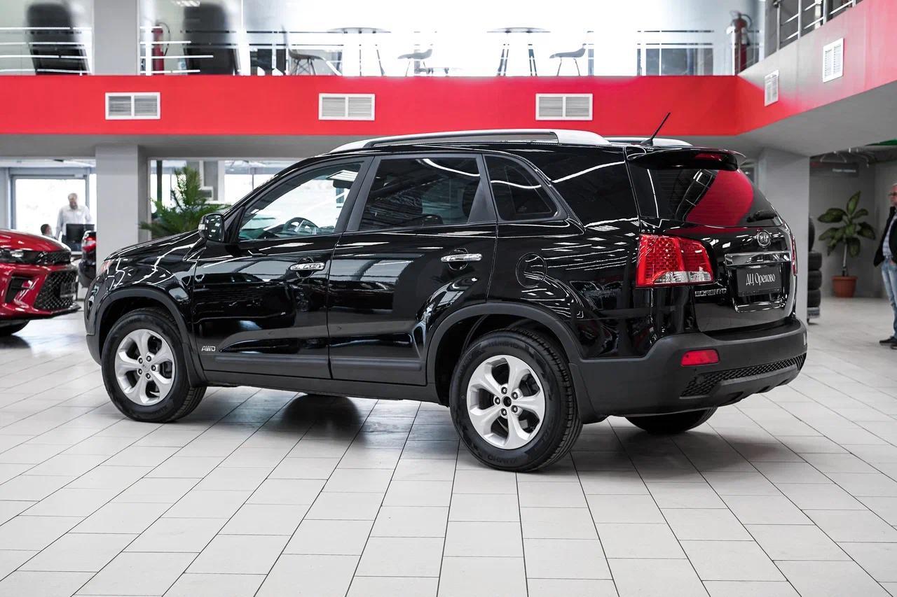 Kia Sorento 2011, черный, ДЦ Орехово